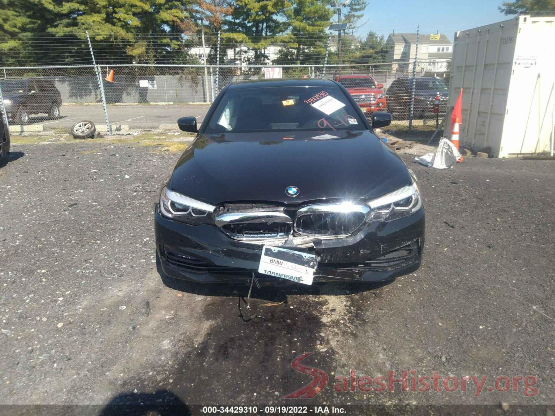 WBAJA7C54JWA71749 2018 BMW 5 SERIES