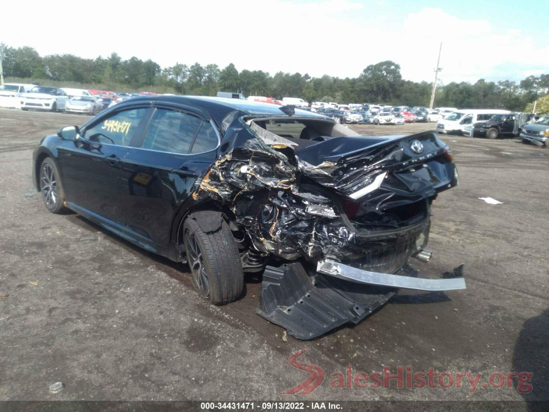 4T1G11AK2NU683395 2022 TOYOTA CAMRY