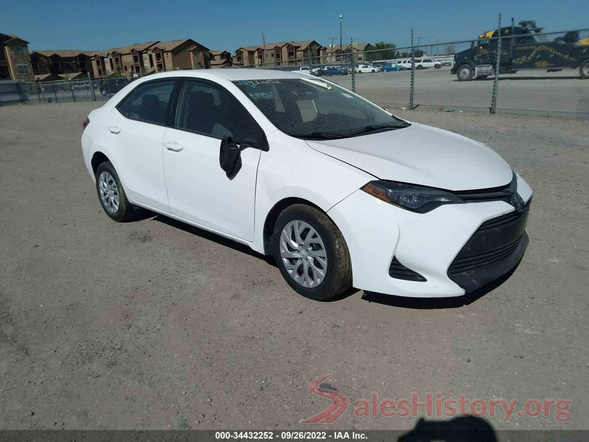 5YFBURHE8JP761058 2018 TOYOTA COROLLA