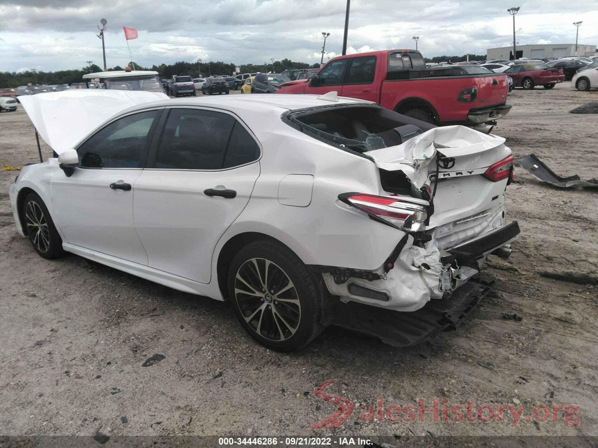 4T1G11AK2LU340471 2020 TOYOTA CAMRY