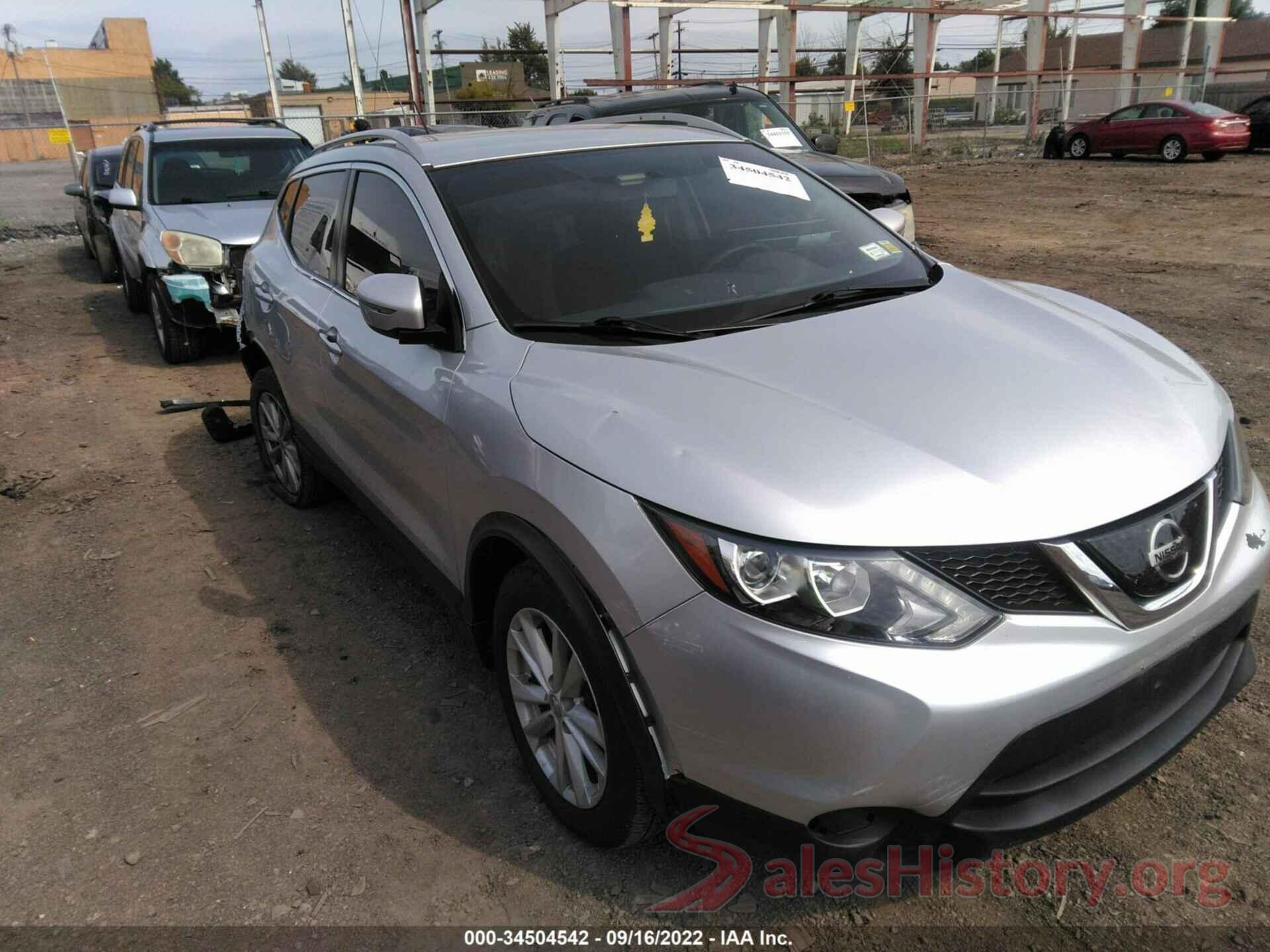 JN1BJ1CR8JW600434 2018 NISSAN ROGUE SPORT