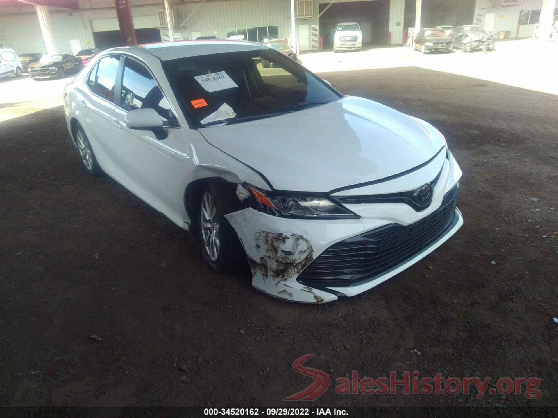 4T1B11HK4JU582269 2018 TOYOTA CAMRY