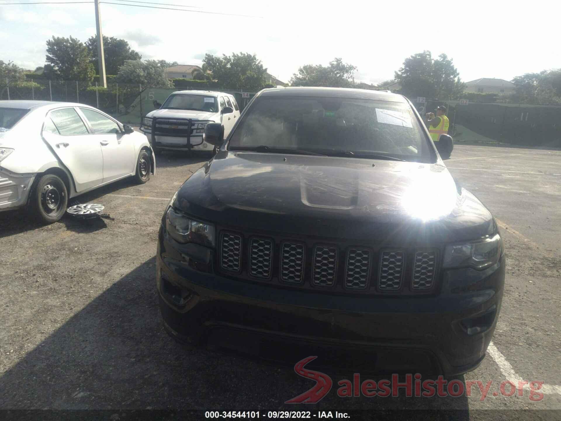 1C4RJEAGXJC485180 2018 JEEP GRAND CHEROKEE