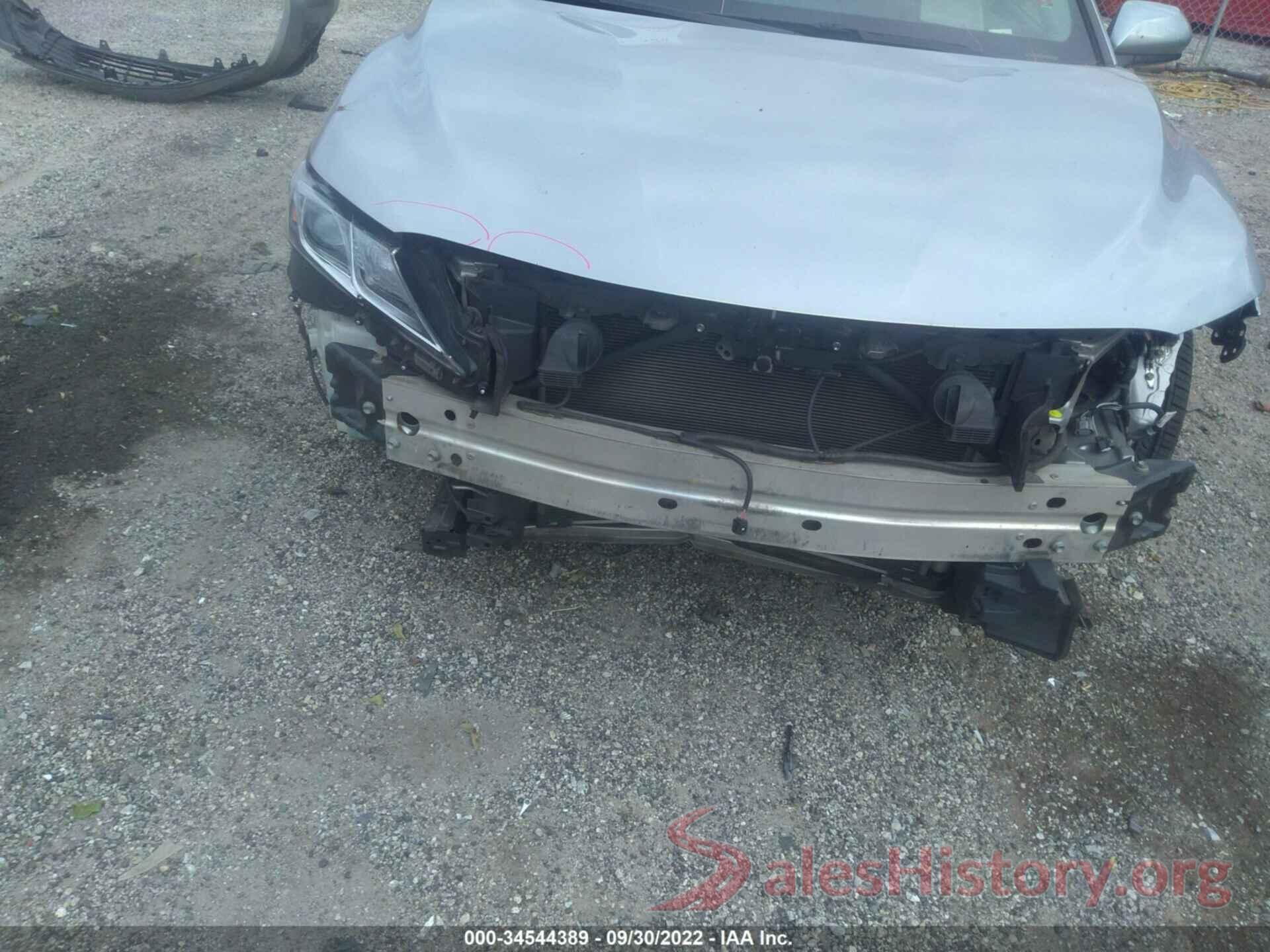 4T1B11HK8JU069638 2018 TOYOTA CAMRY