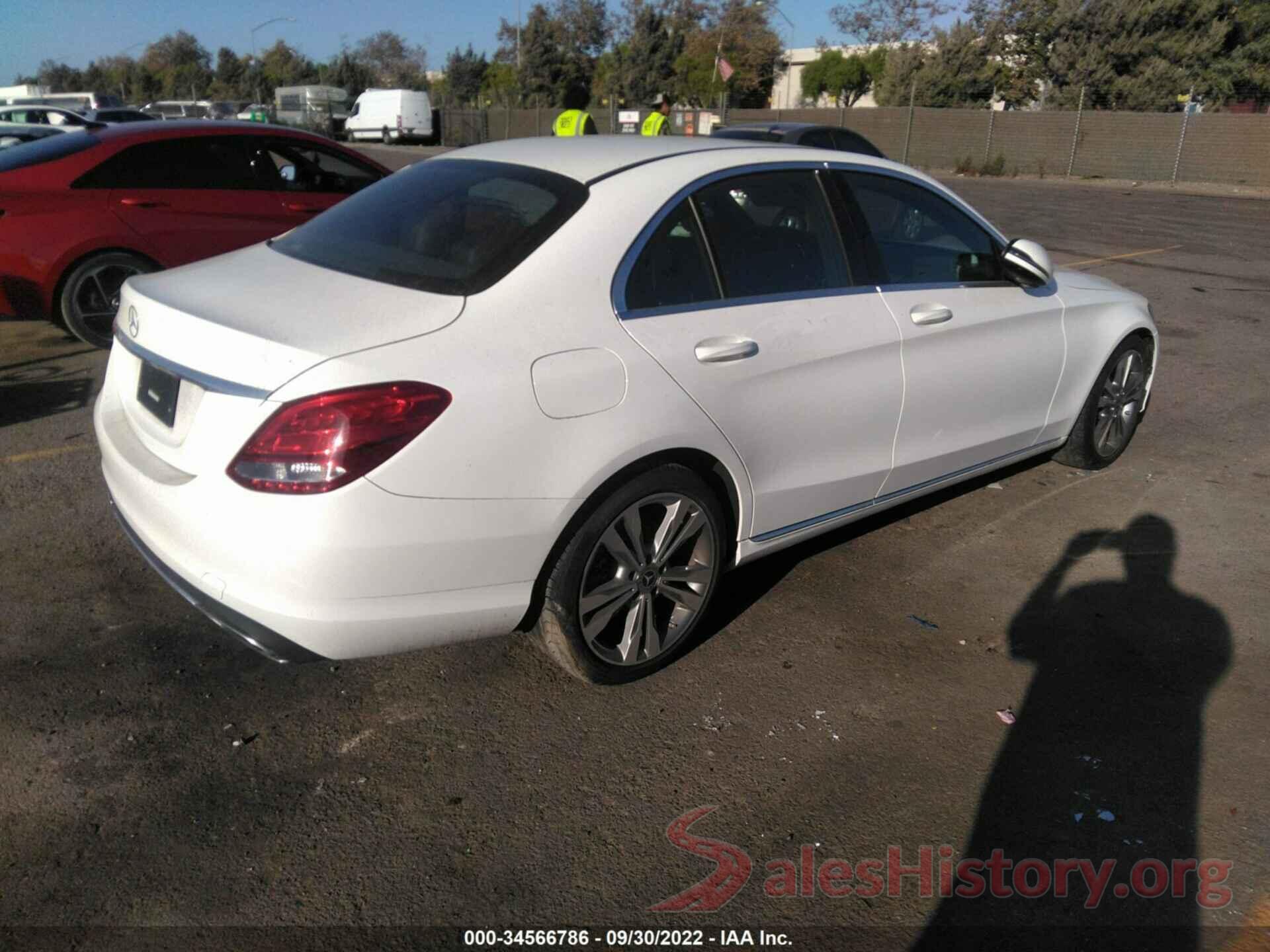 55SWF4JB0JU273215 2018 MERCEDES-BENZ C-CLASS