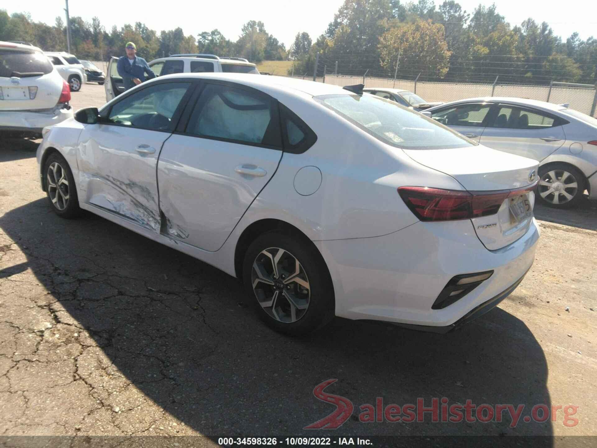 3KPF24AD2KE083101 2019 KIA FORTE