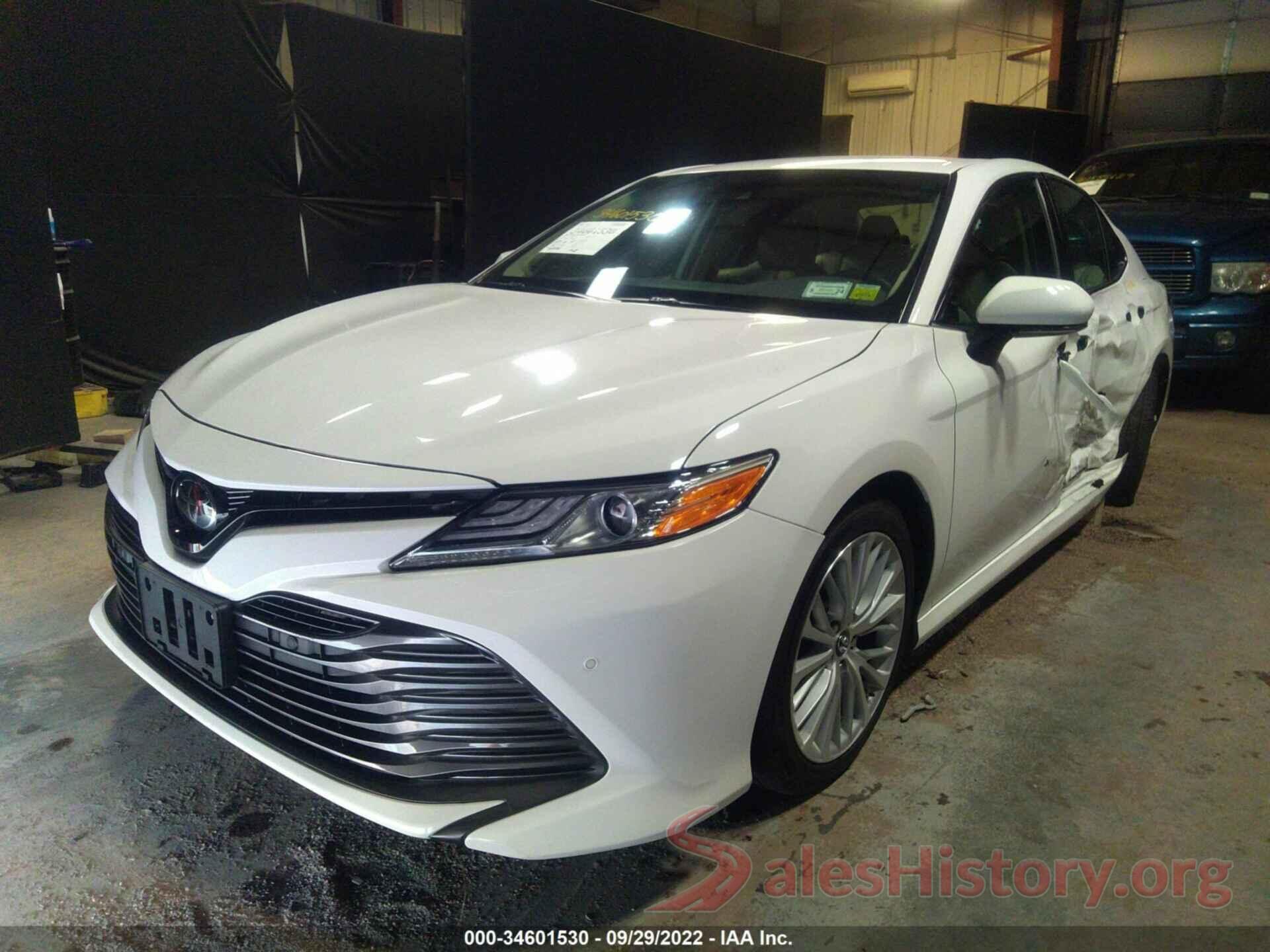 4T1B11HK4JU047717 2018 TOYOTA CAMRY