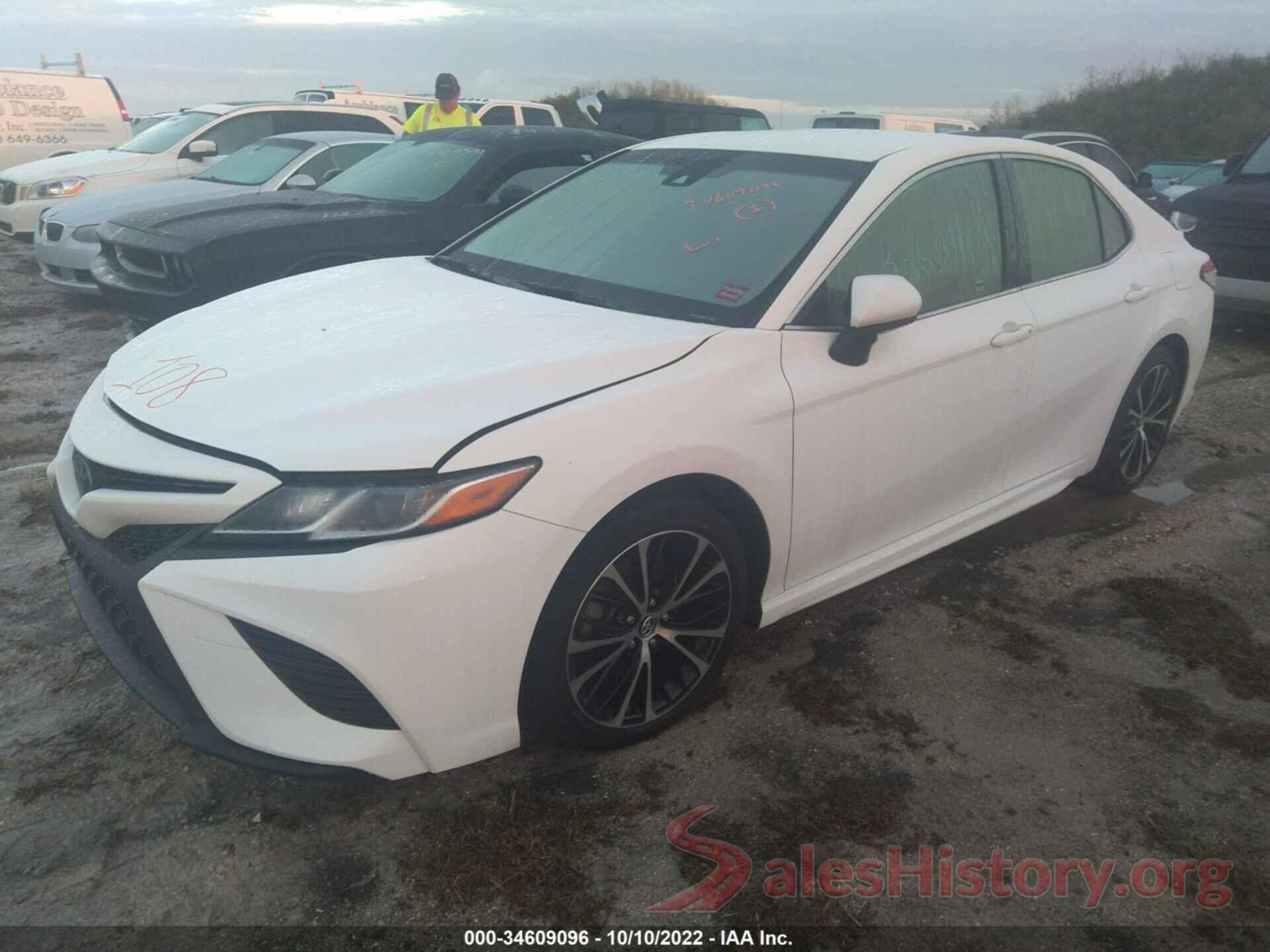 JTNB11HK6J3023733 2018 TOYOTA CAMRY