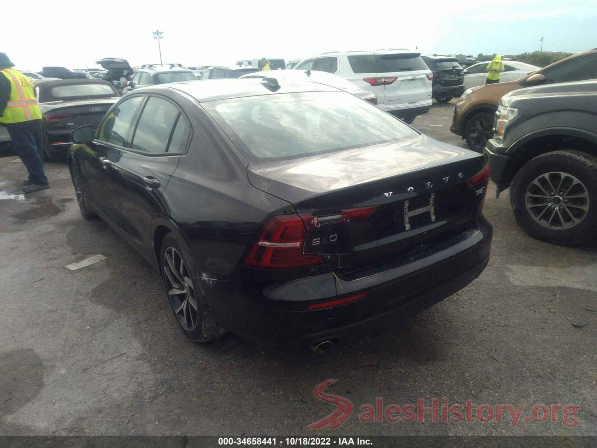 7JRA22TK1KG003234 2019 VOLVO S60