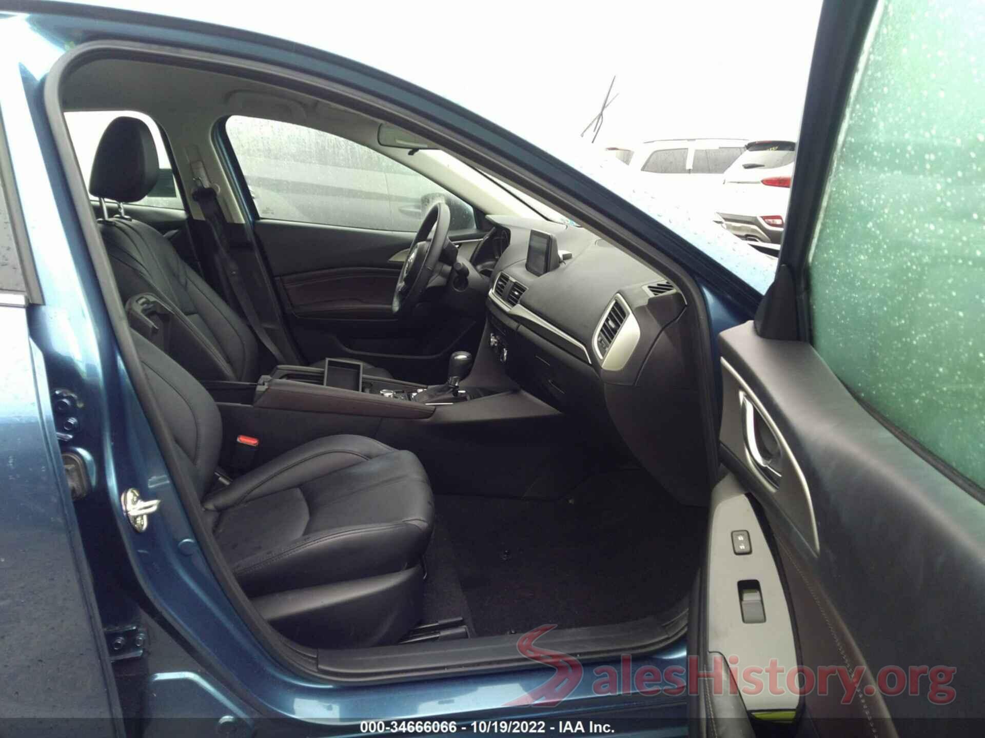 3MZBN1V31JM164503 2018 MAZDA MAZDA3 4-DOOR