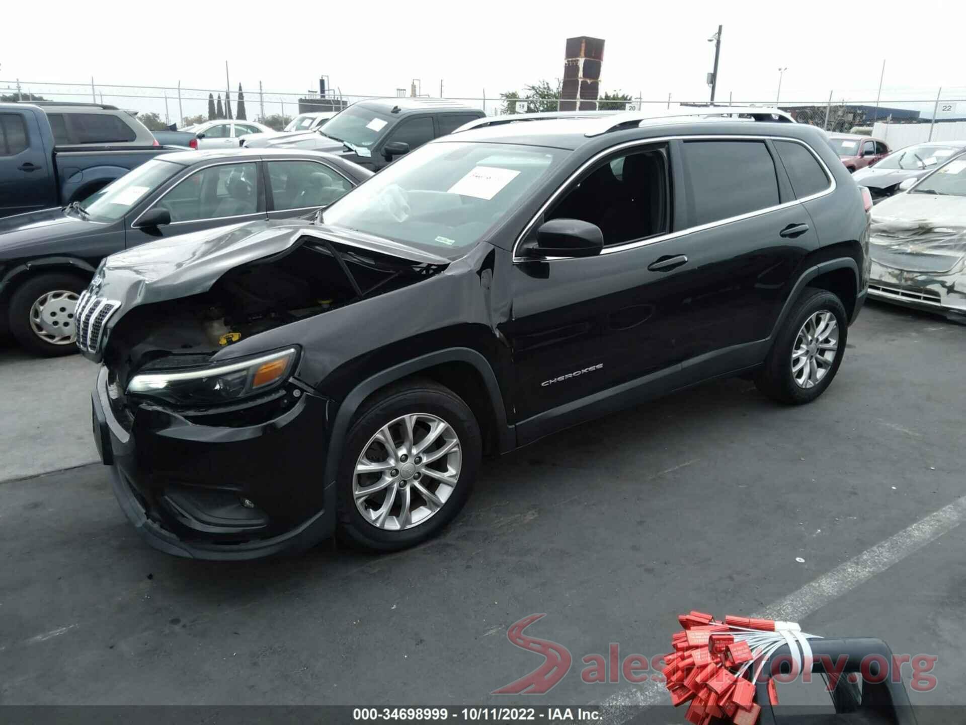 1C4PJLCB0KD240641 2019 JEEP CHEROKEE