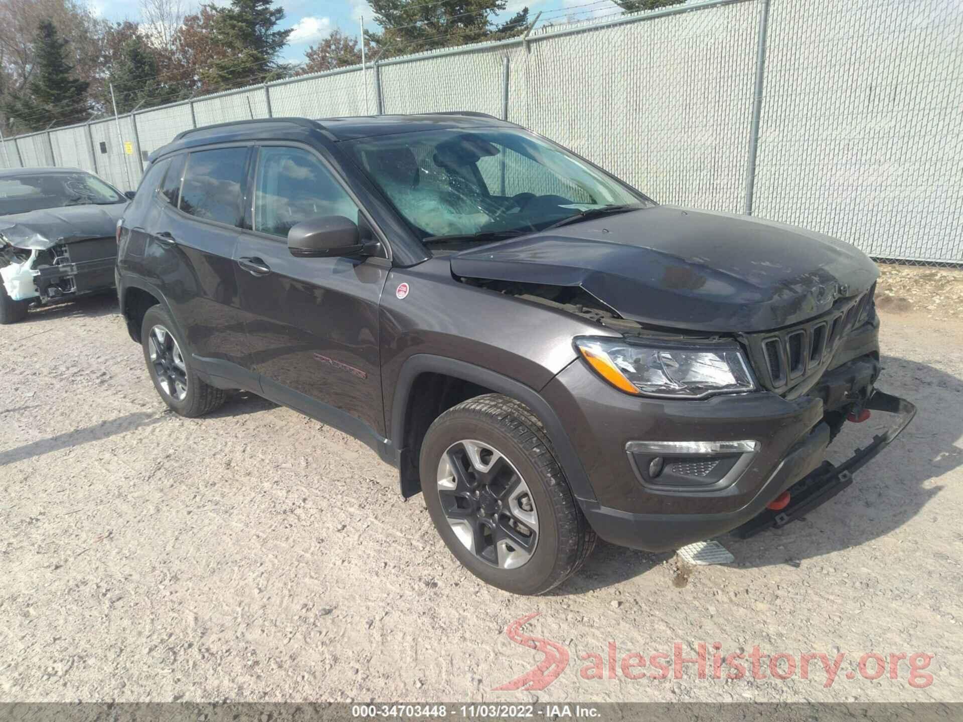 3C4NJDDB9JT441863 2018 JEEP COMPASS