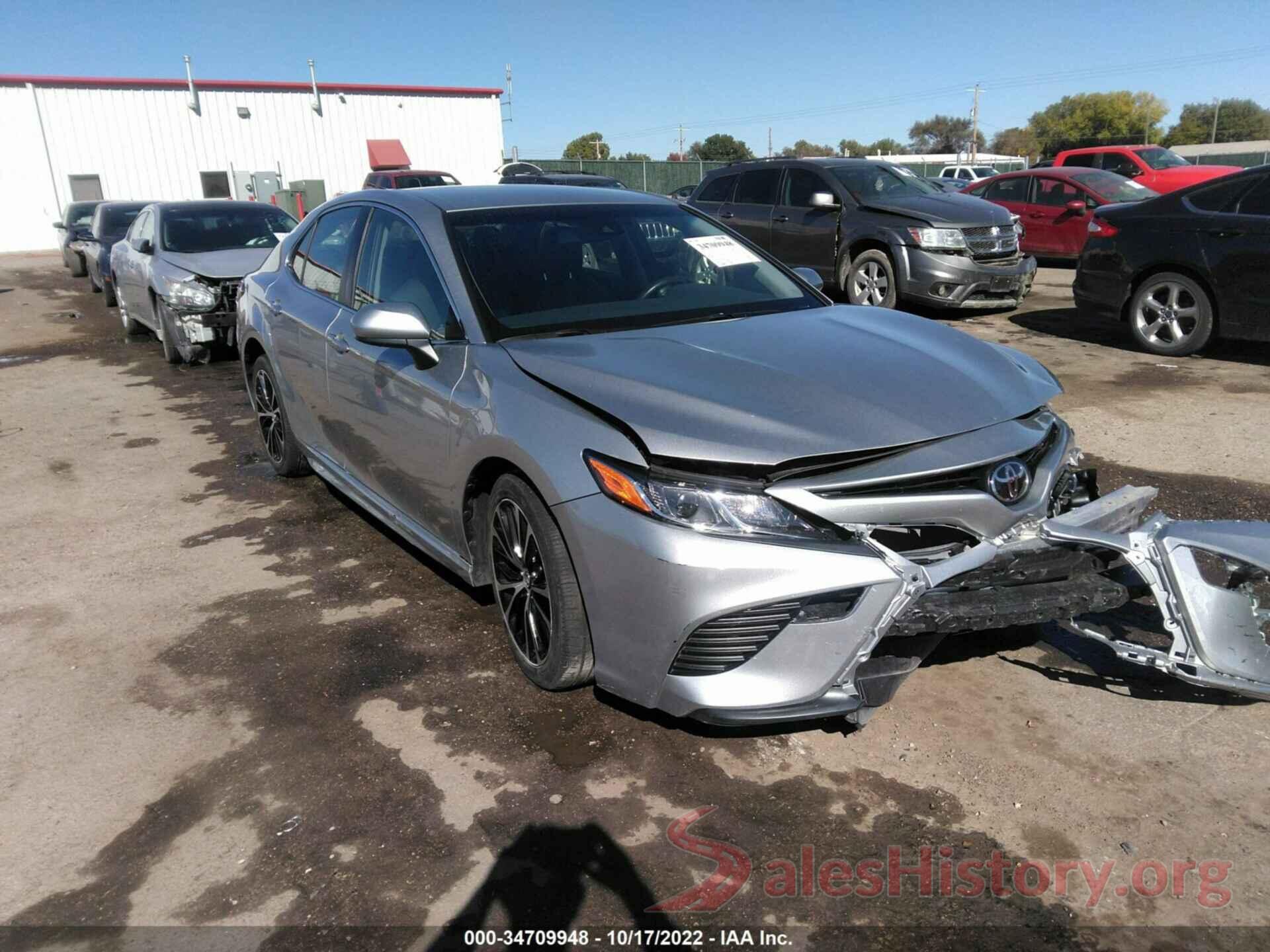 JTNB11HK9J3018025 2018 TOYOTA CAMRY