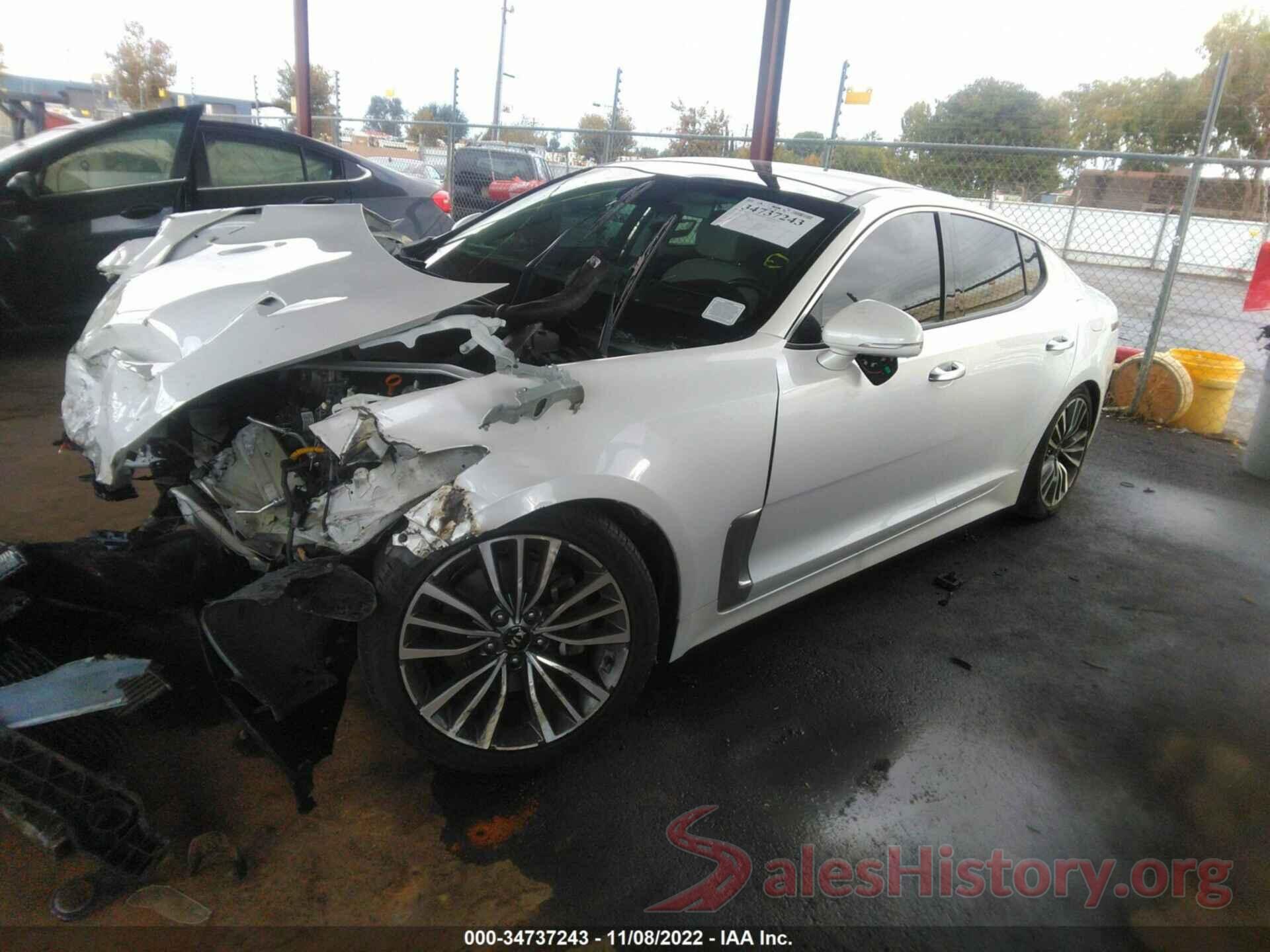 KNAE25LA1J6032811 2018 KIA STINGER