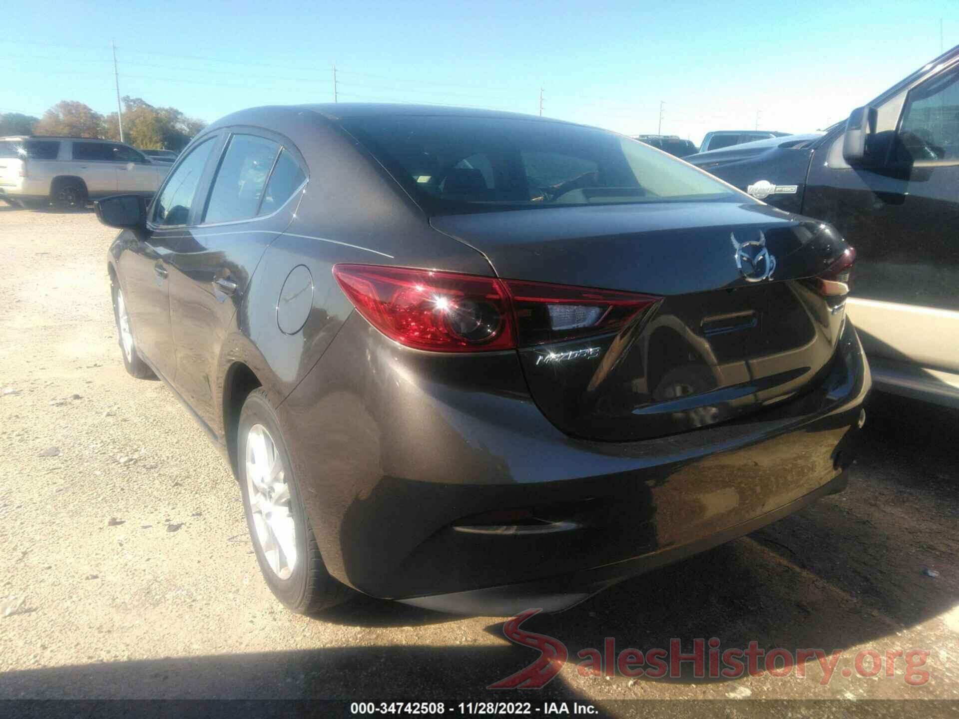 3MZBN1U77JM178426 2018 MAZDA MAZDA3 4-DOOR