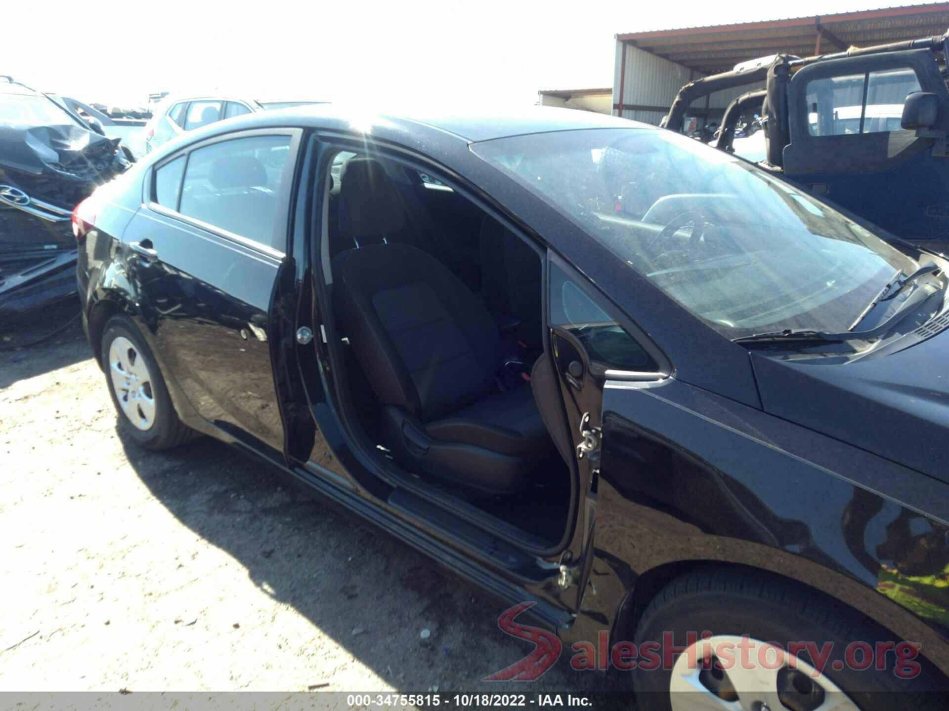 3KPFL4A74HE135649 2017 KIA FORTE