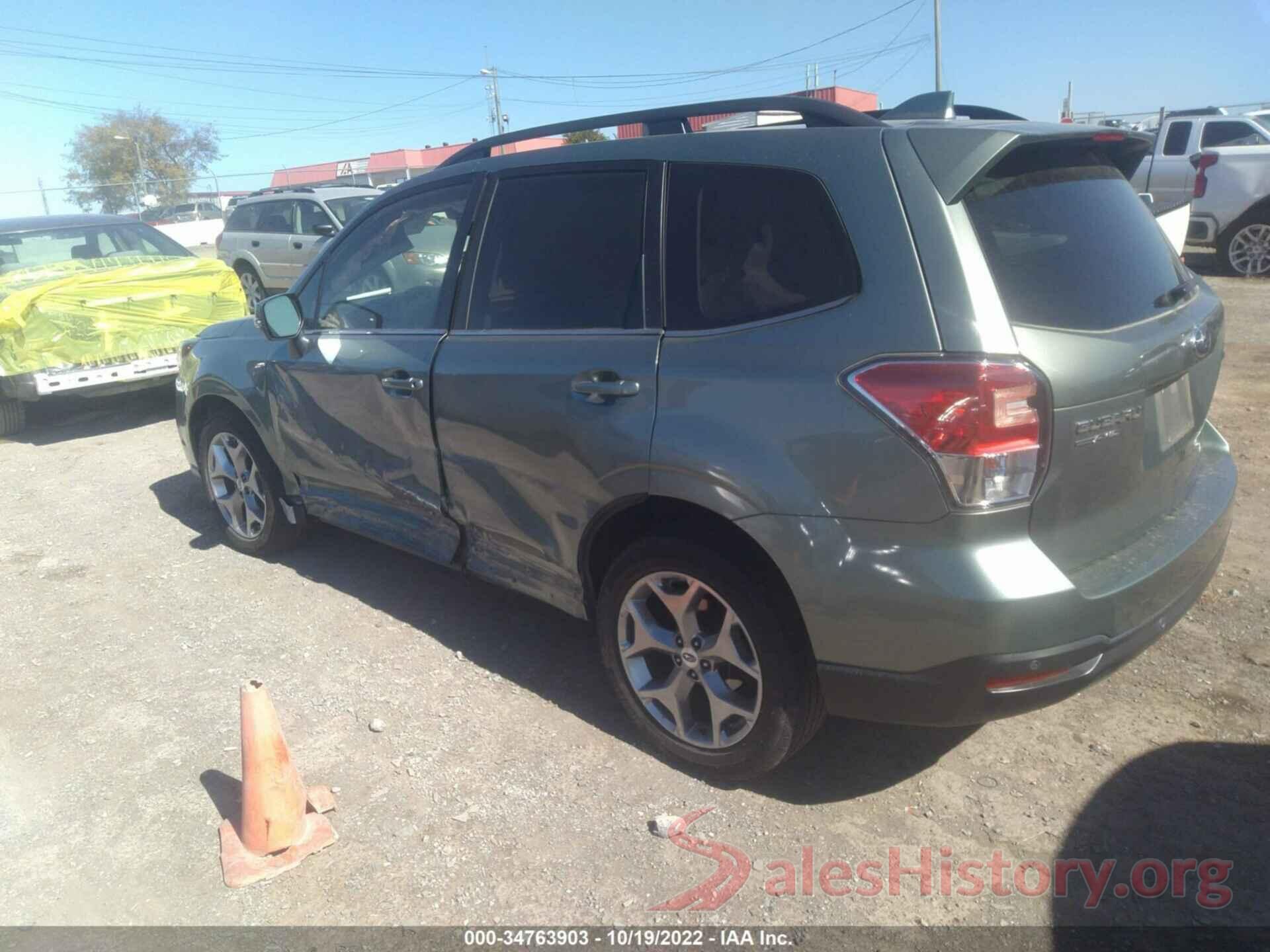 JF2SJAWC3JH456222 2018 SUBARU FORESTER