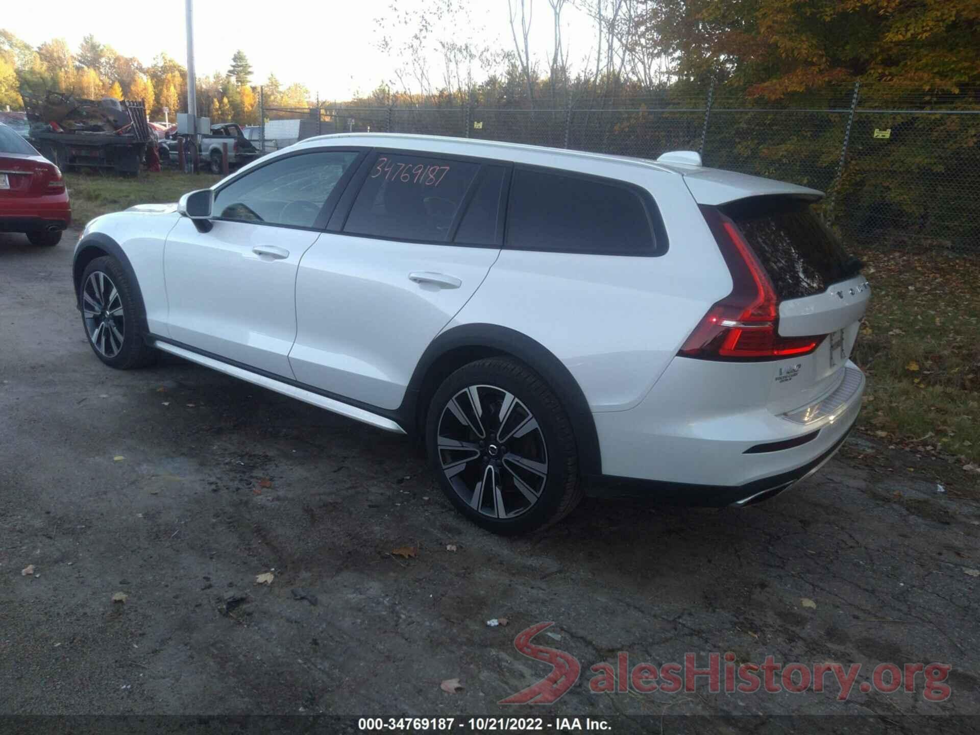 YV4102WKXL1045709 2020 VOLVO V60 CROSS COUNTRY