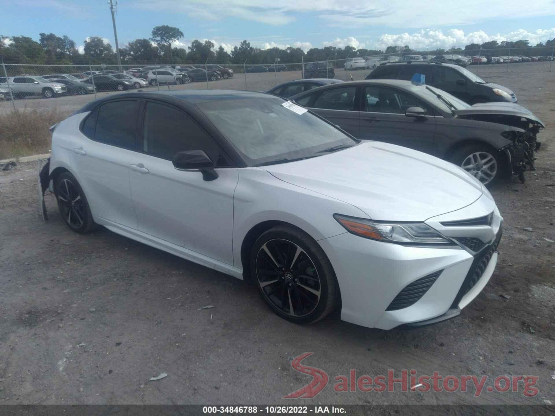 4T1B61HK2KU255856 2019 TOYOTA CAMRY