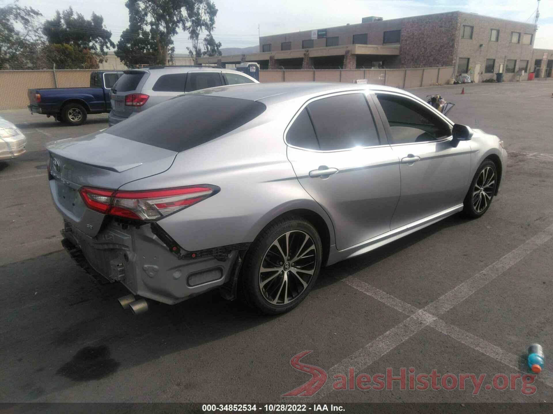 4T1B11HK5JU075526 2018 TOYOTA CAMRY