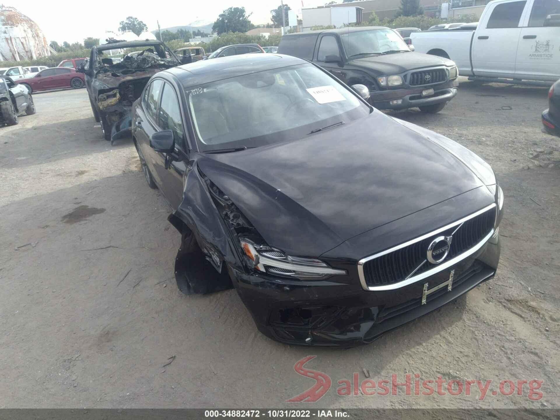 7JRA22TK1LG048689 2020 VOLVO S60