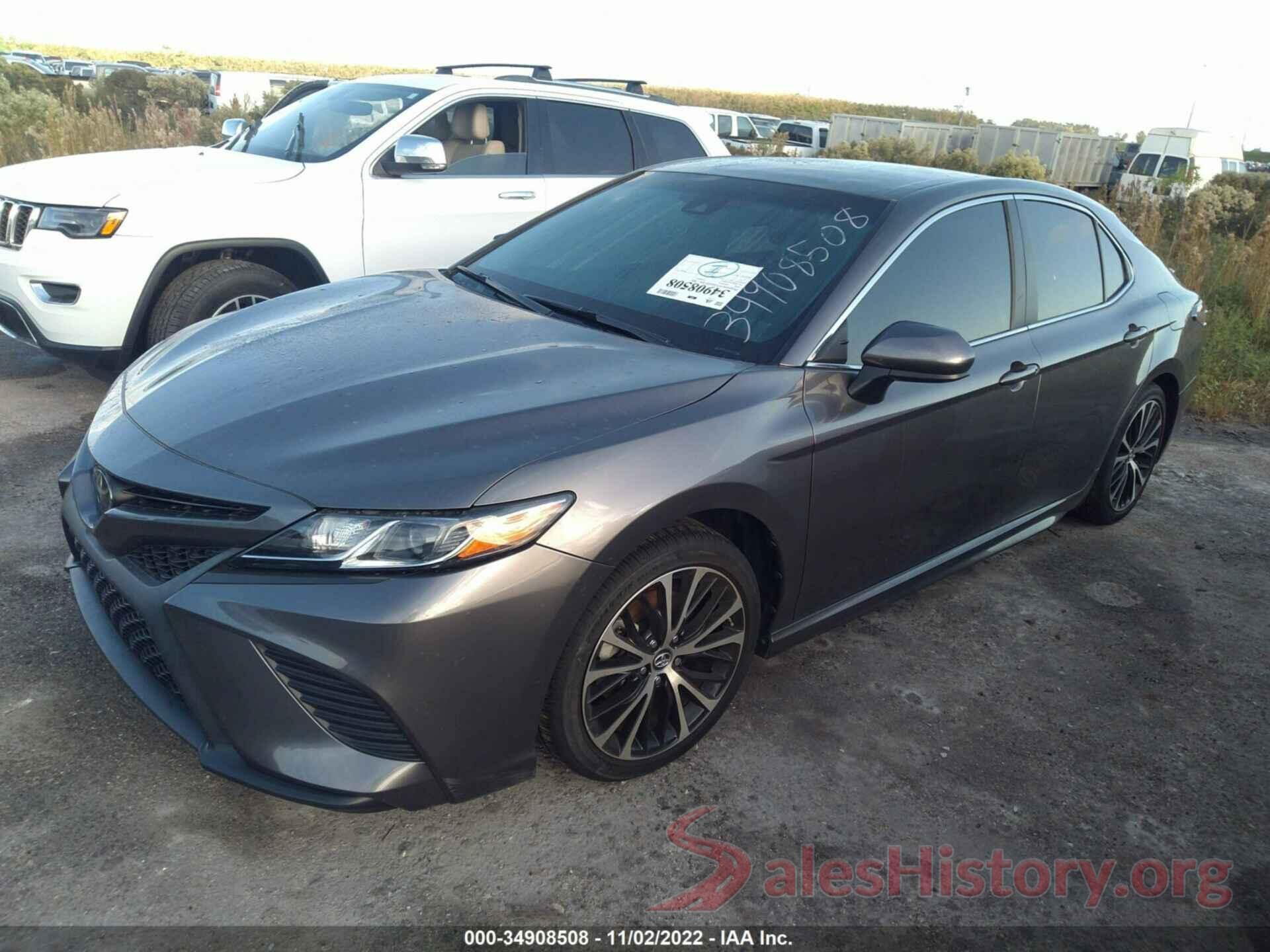 4T1B11HK6JU669672 2018 TOYOTA CAMRY