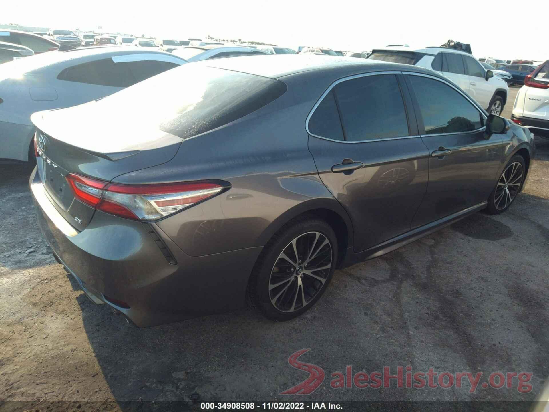 4T1B11HK6JU669672 2018 TOYOTA CAMRY