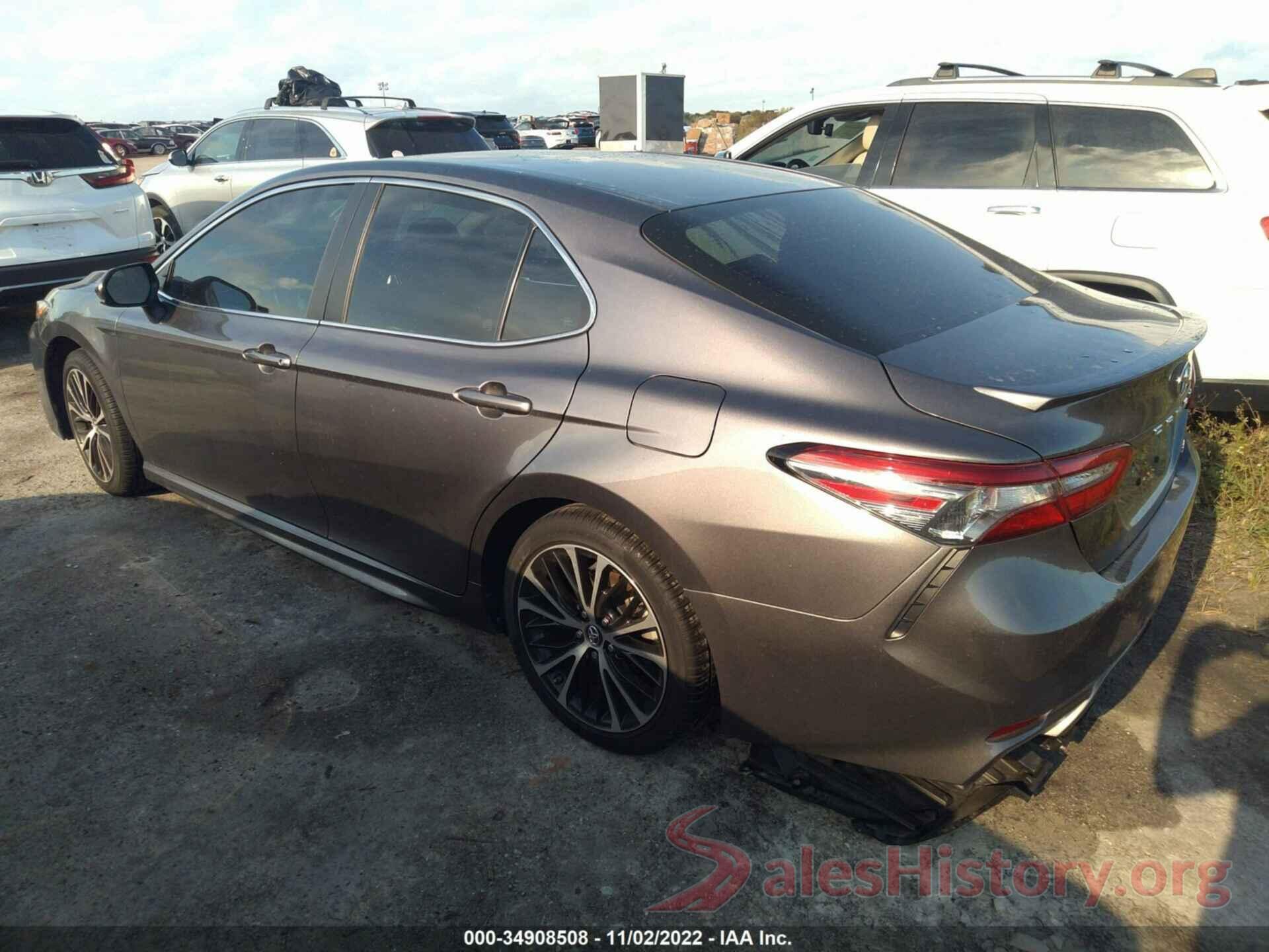 4T1B11HK6JU669672 2018 TOYOTA CAMRY