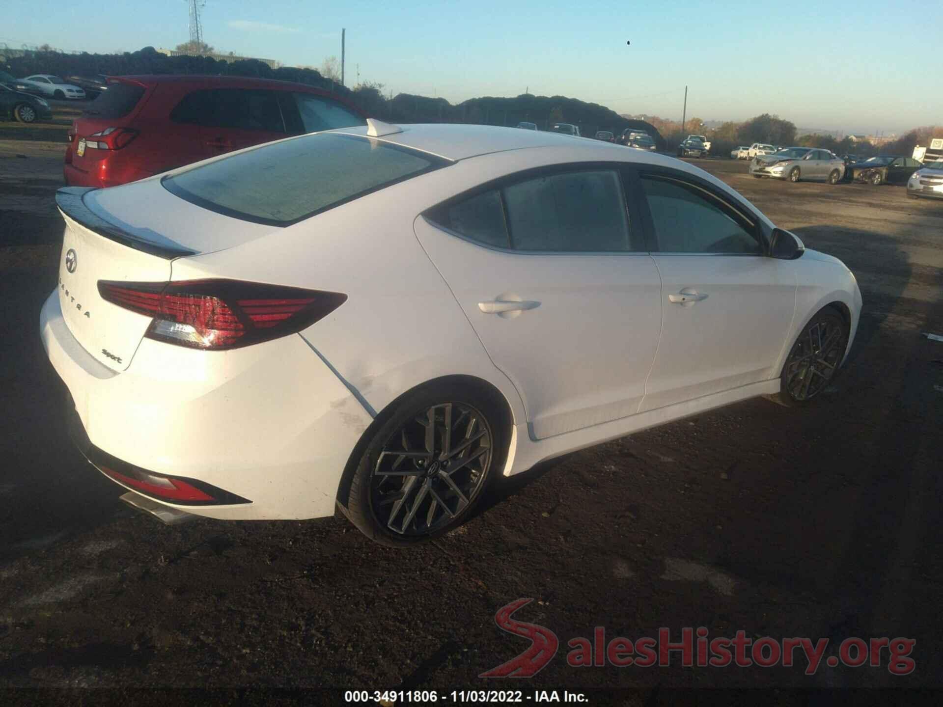 KMHD04LB9KU835916 2019 HYUNDAI ELANTRA