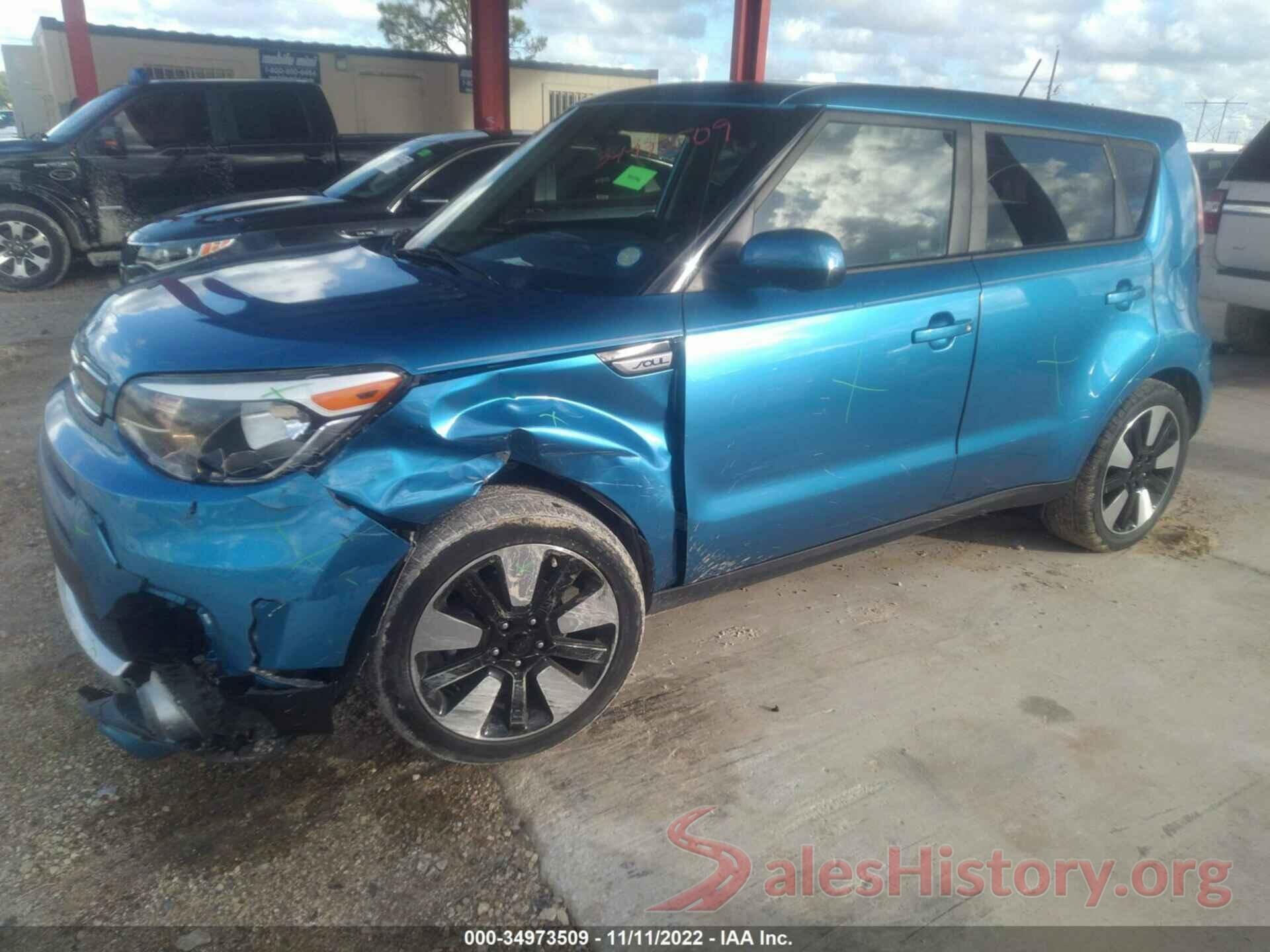 KNDJP3A53J7589887 2018 KIA SOUL