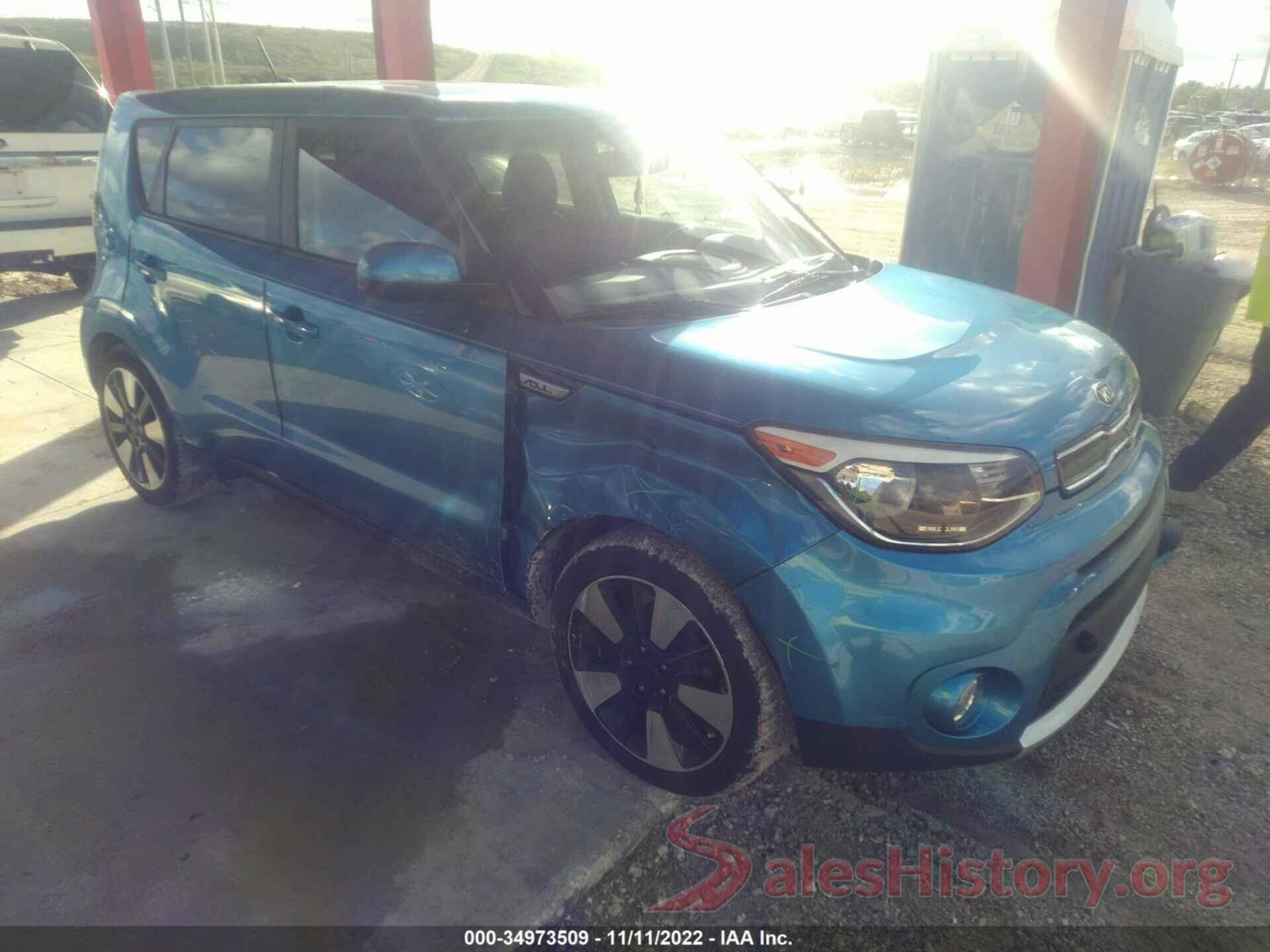 KNDJP3A53J7589887 2018 KIA SOUL