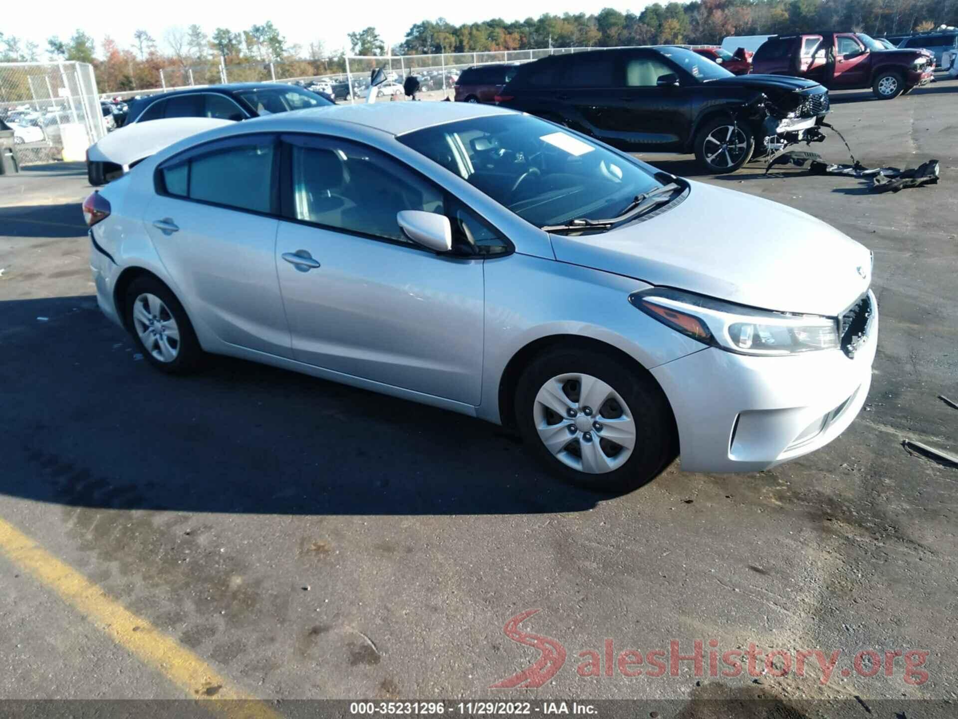 3KPFK4A79HE110801 2017 KIA FORTE