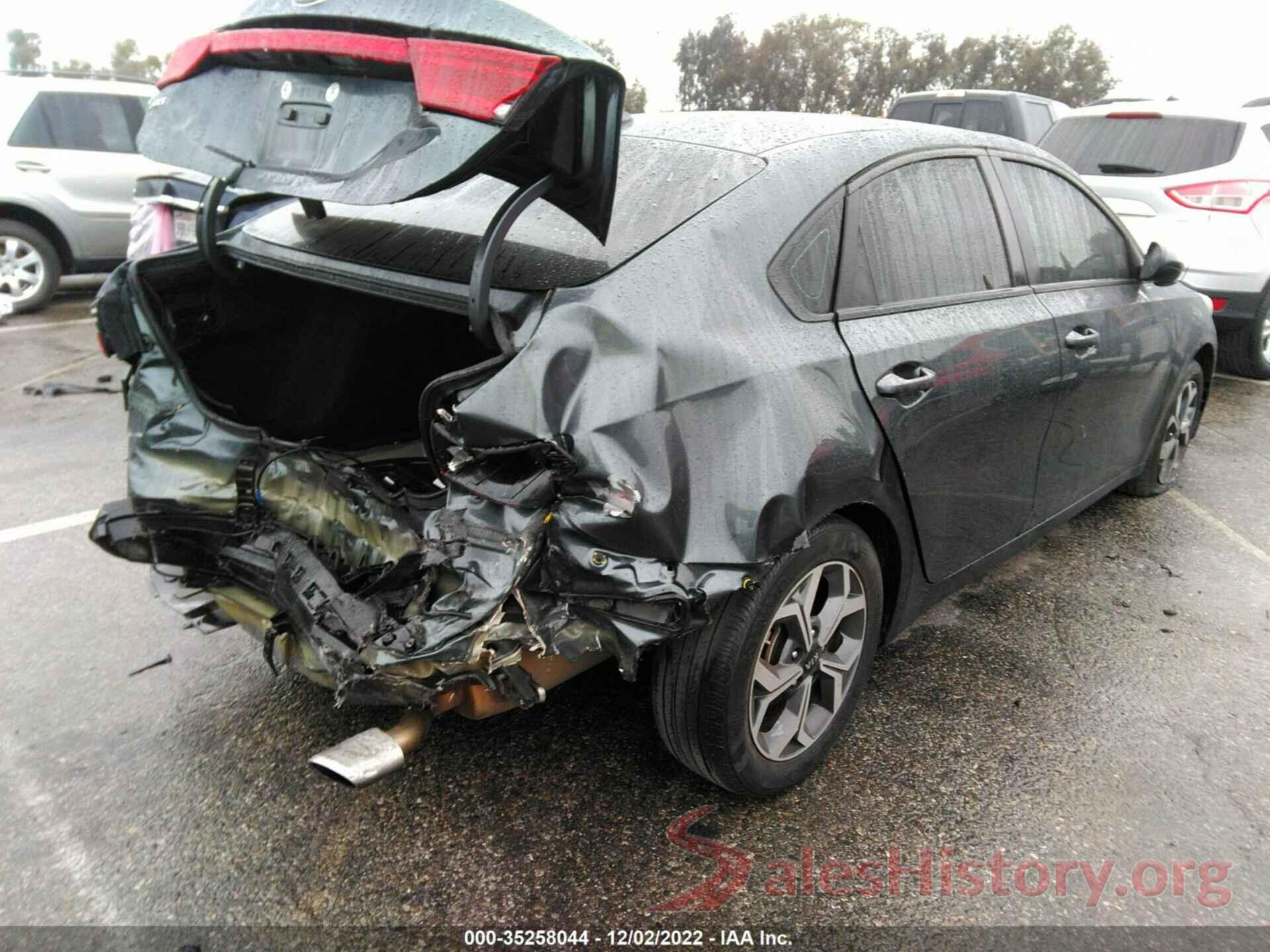 3KPF24AD9KE137963 2019 KIA FORTE