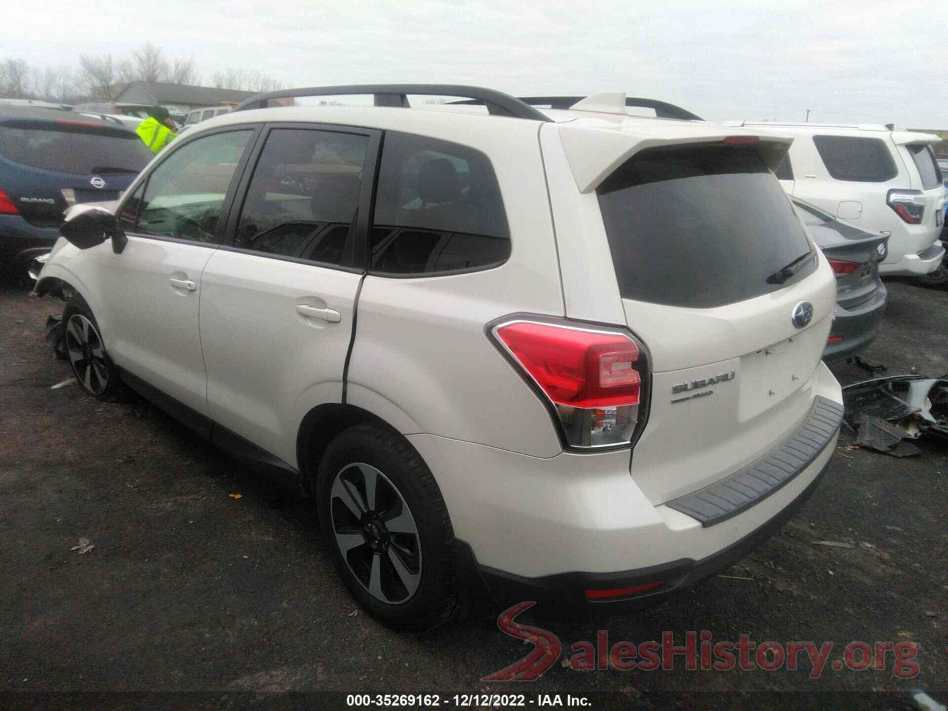 JF2SJAECXJH612967 2018 SUBARU FORESTER