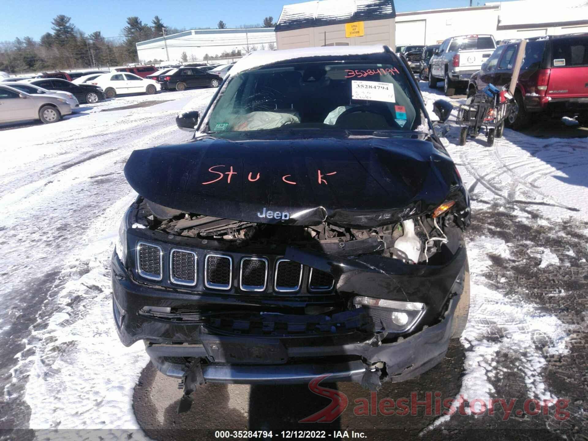 3C4NJDCB2JT206495 2018 JEEP COMPASS