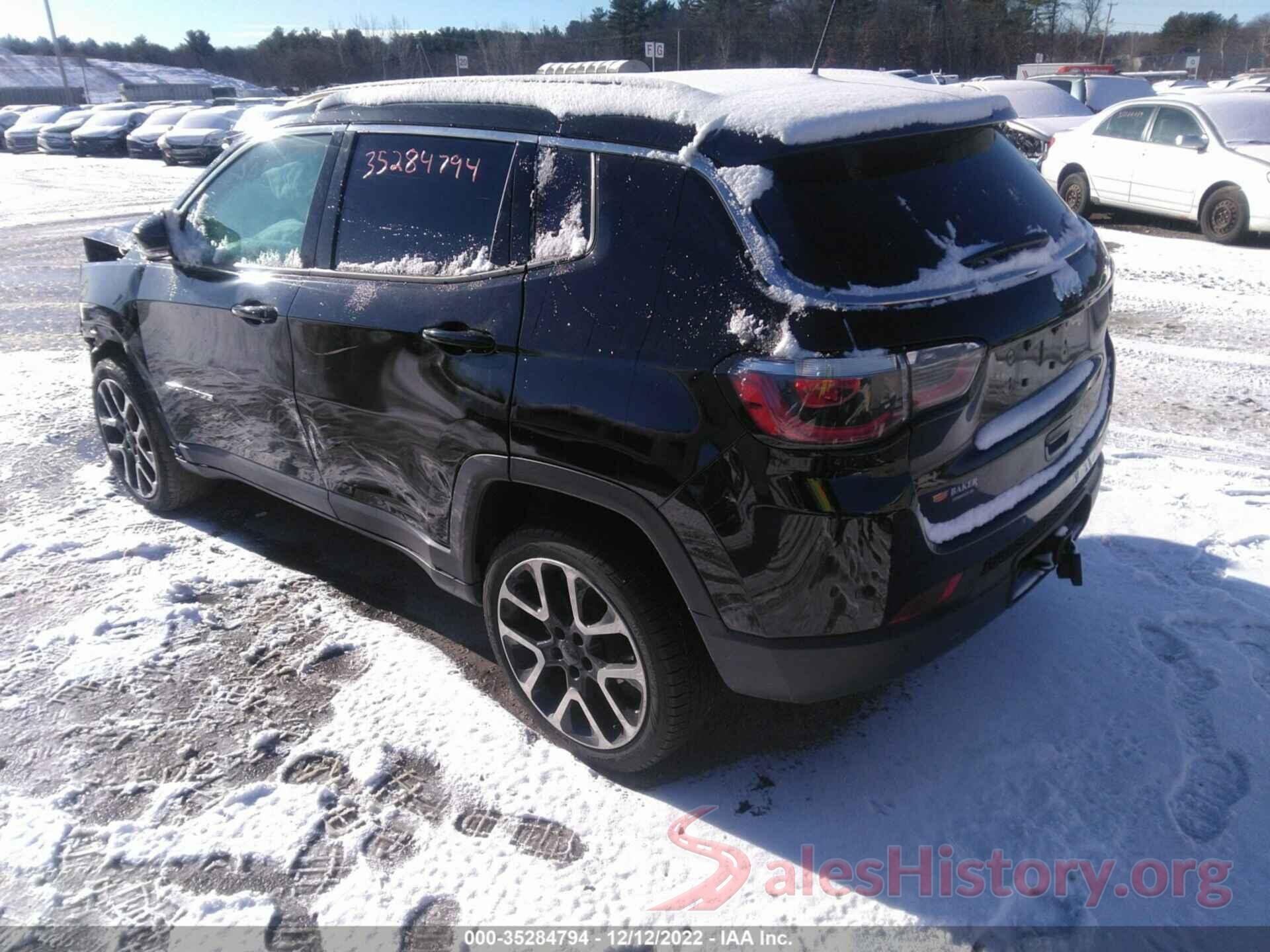 3C4NJDCB2JT206495 2018 JEEP COMPASS