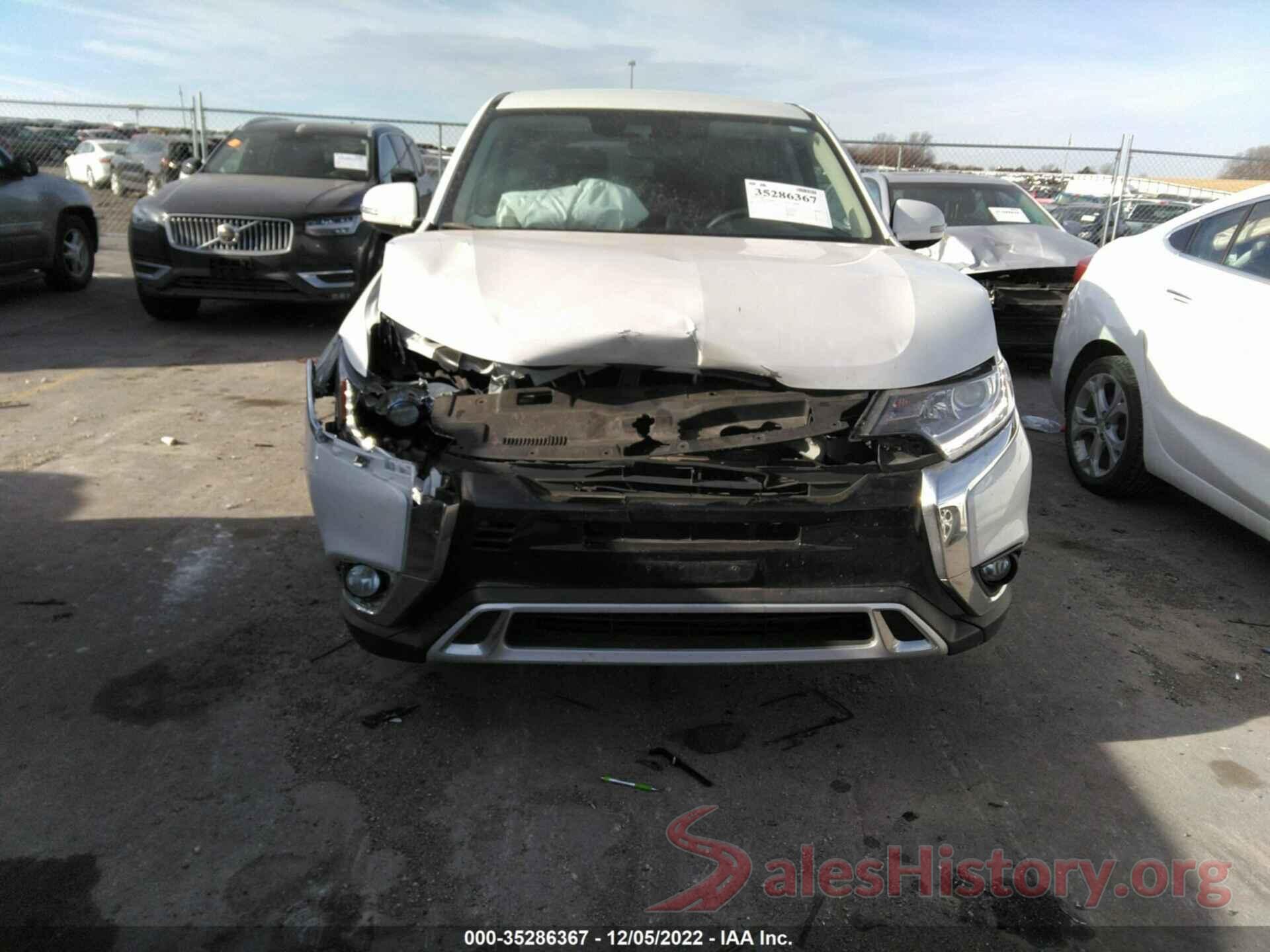 JA4AZ3A39LZ039135 2020 MITSUBISHI OUTLANDER