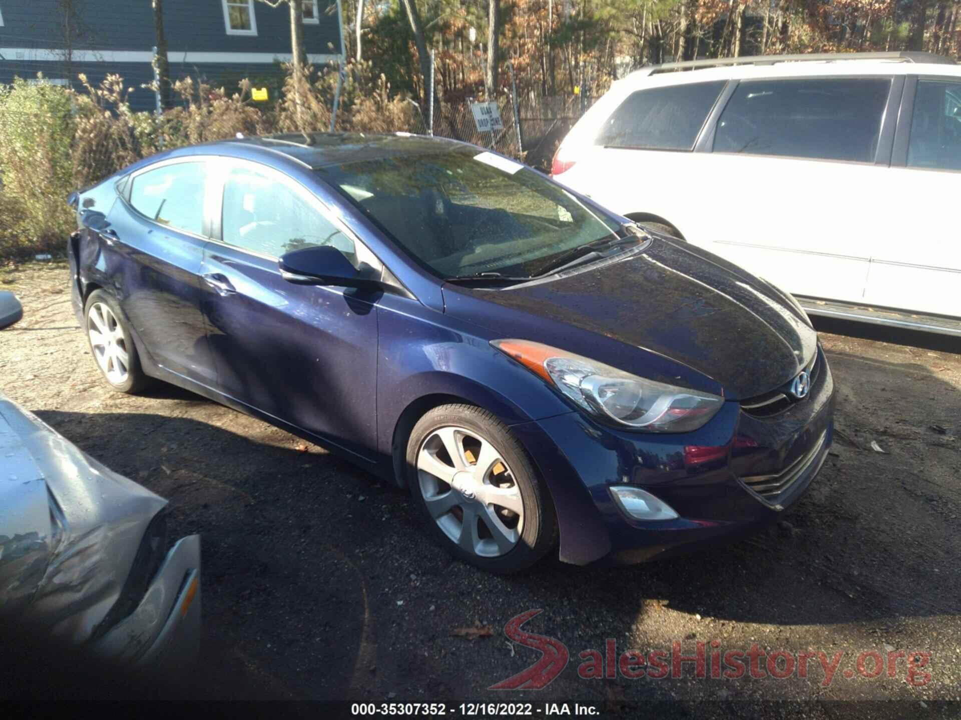 5NPDH4AE0DH203765 2013 HYUNDAI ELANTRA