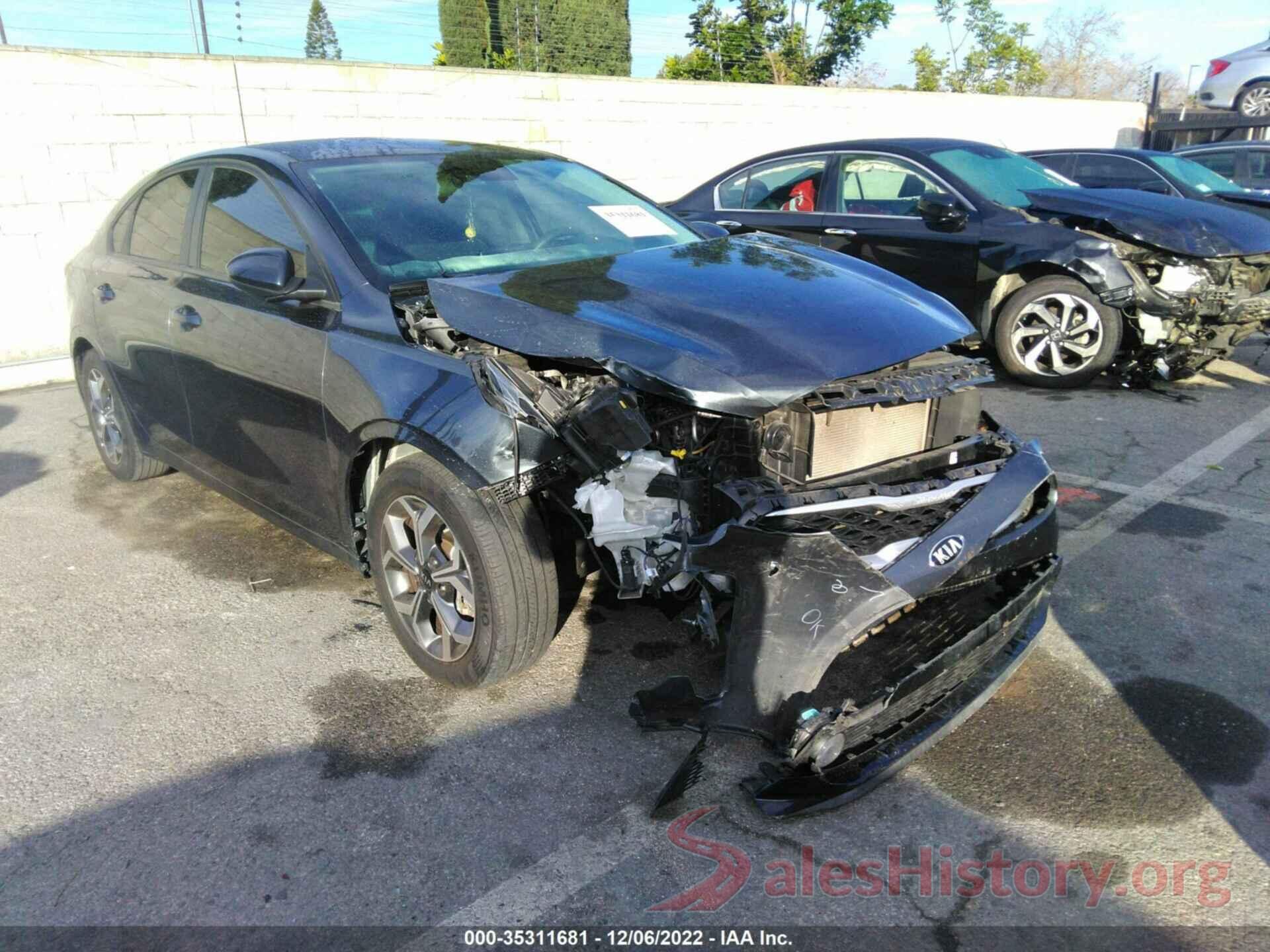 3KPF24AD3KE121290 2019 KIA FORTE