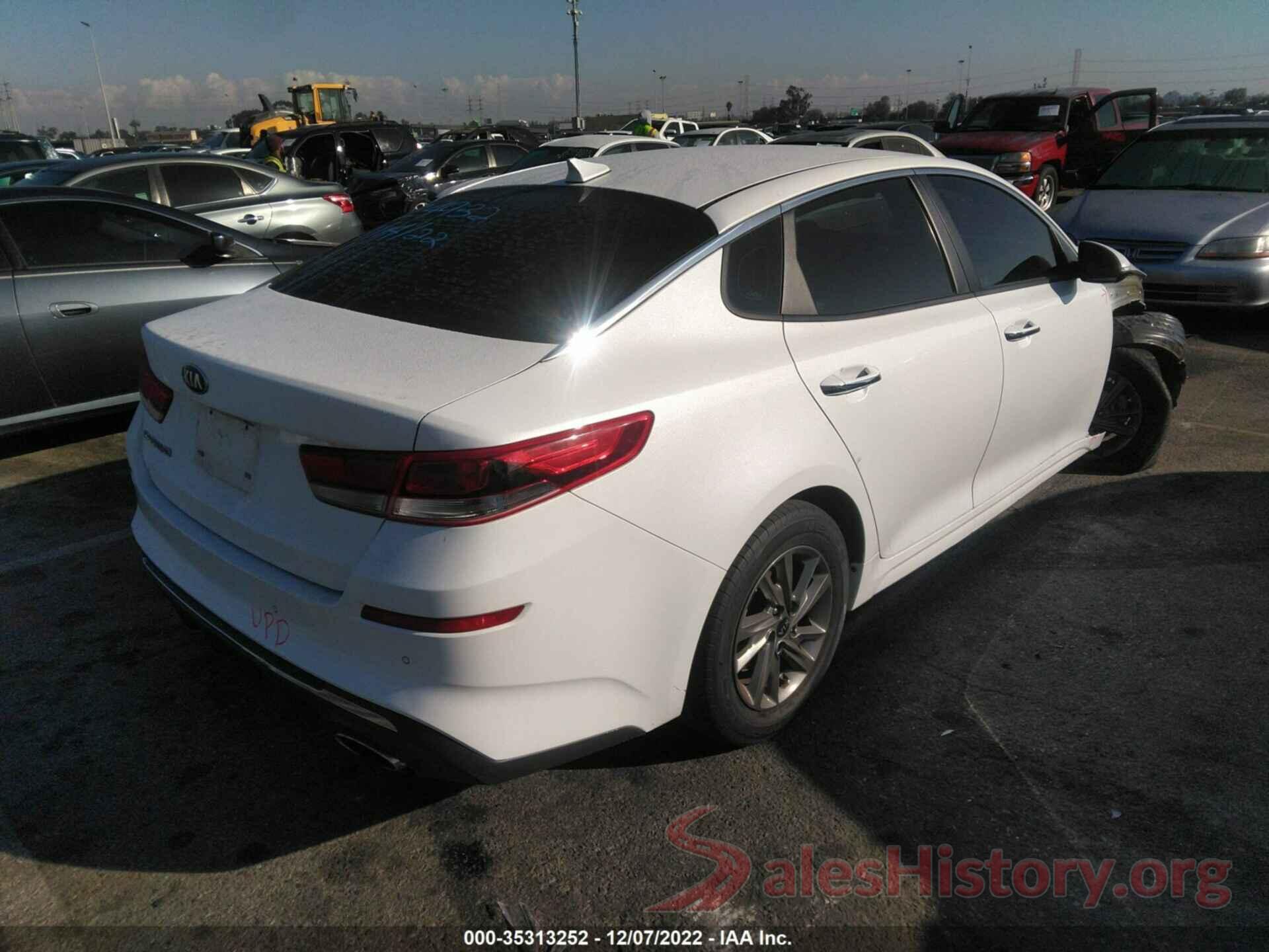 5XXGT4L32KG339105 2019 KIA OPTIMA