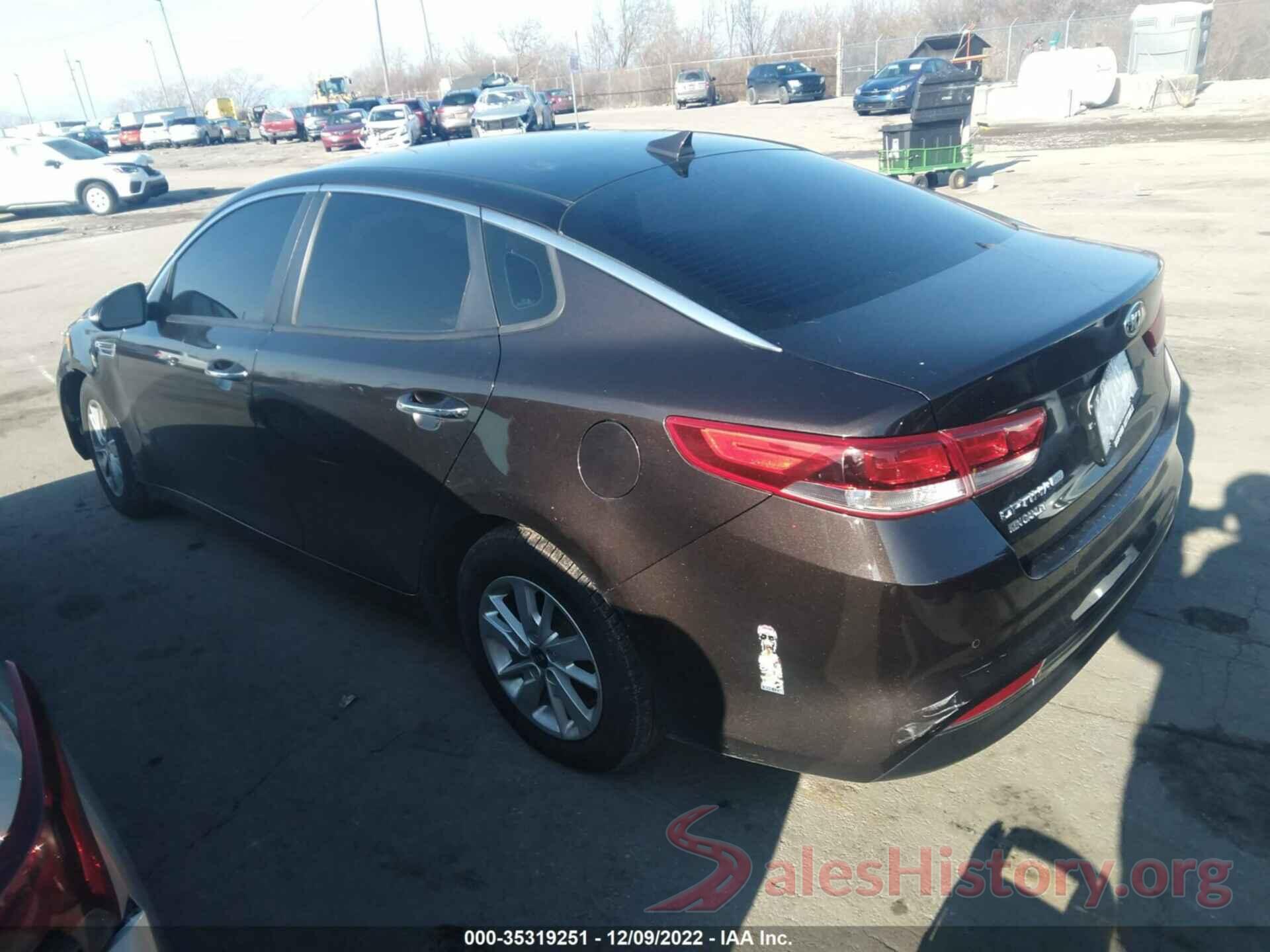 KNAGT4L3XJ5238961 2018 KIA OPTIMA