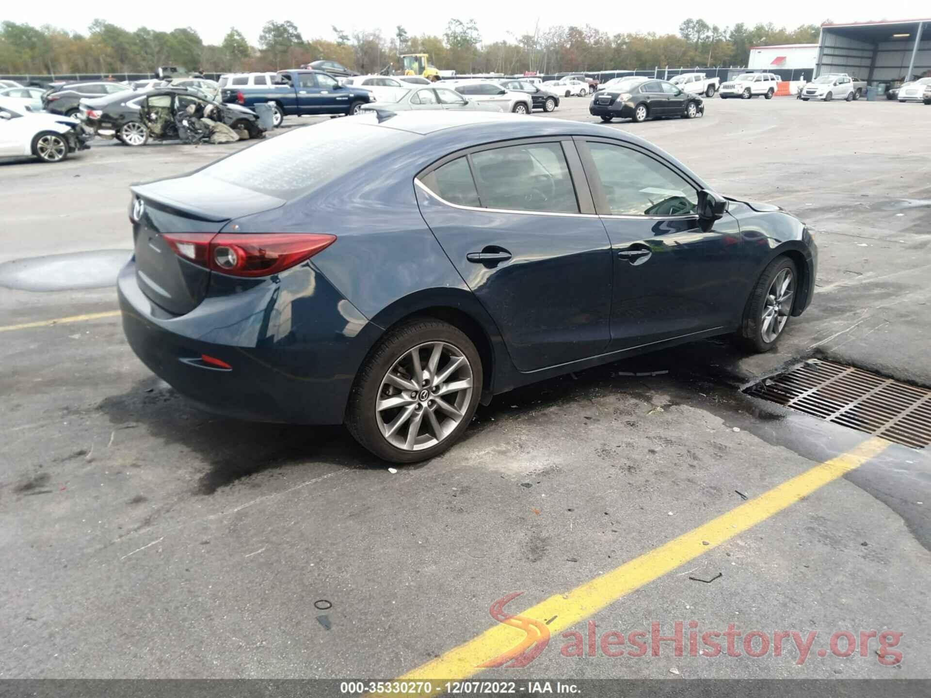 3MZBN1W33JM251074 2018 MAZDA MAZDA3 4-DOOR