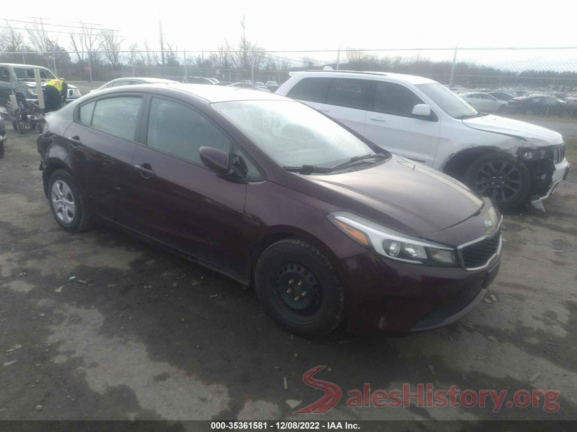 3KPFK4A70JE270488 2018 KIA FORTE