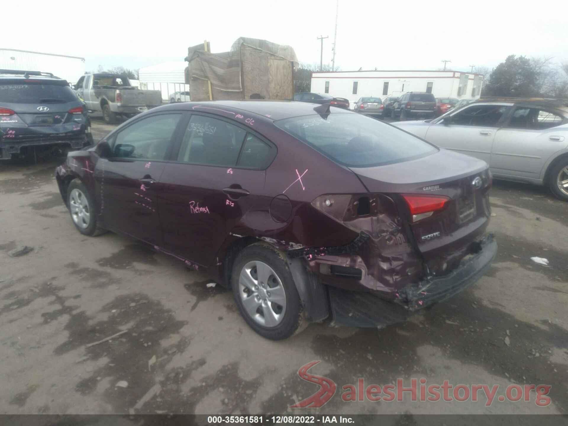 3KPFK4A70JE270488 2018 KIA FORTE