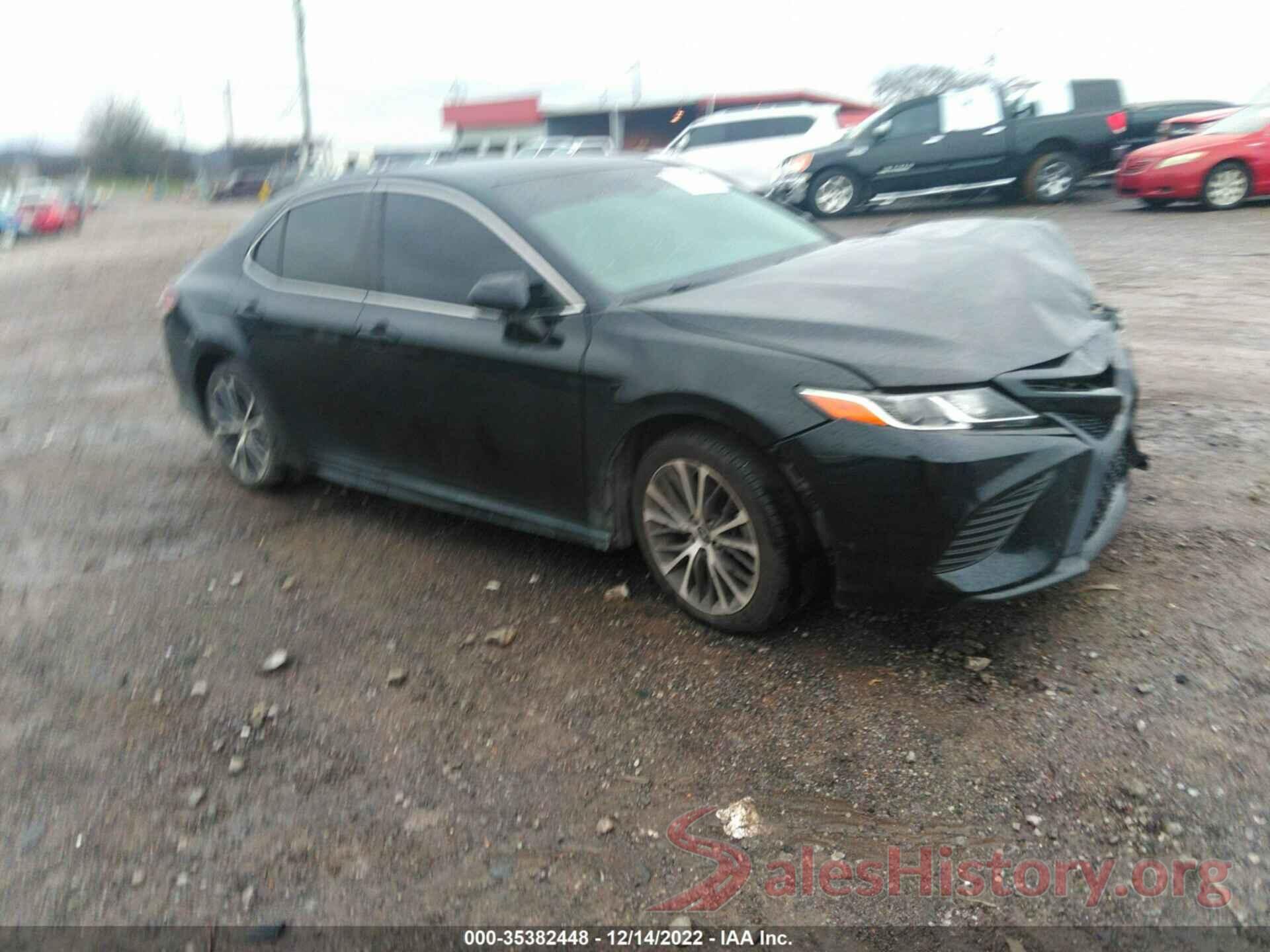 4T1B11HK8JU592948 2018 TOYOTA CAMRY