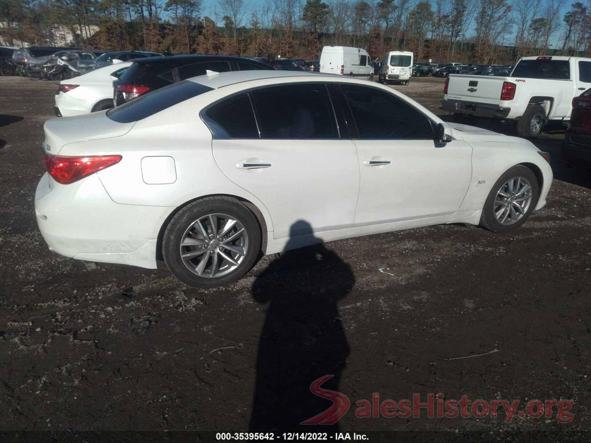 JN1EV7AR8HM840483 2017 INFINITI Q50