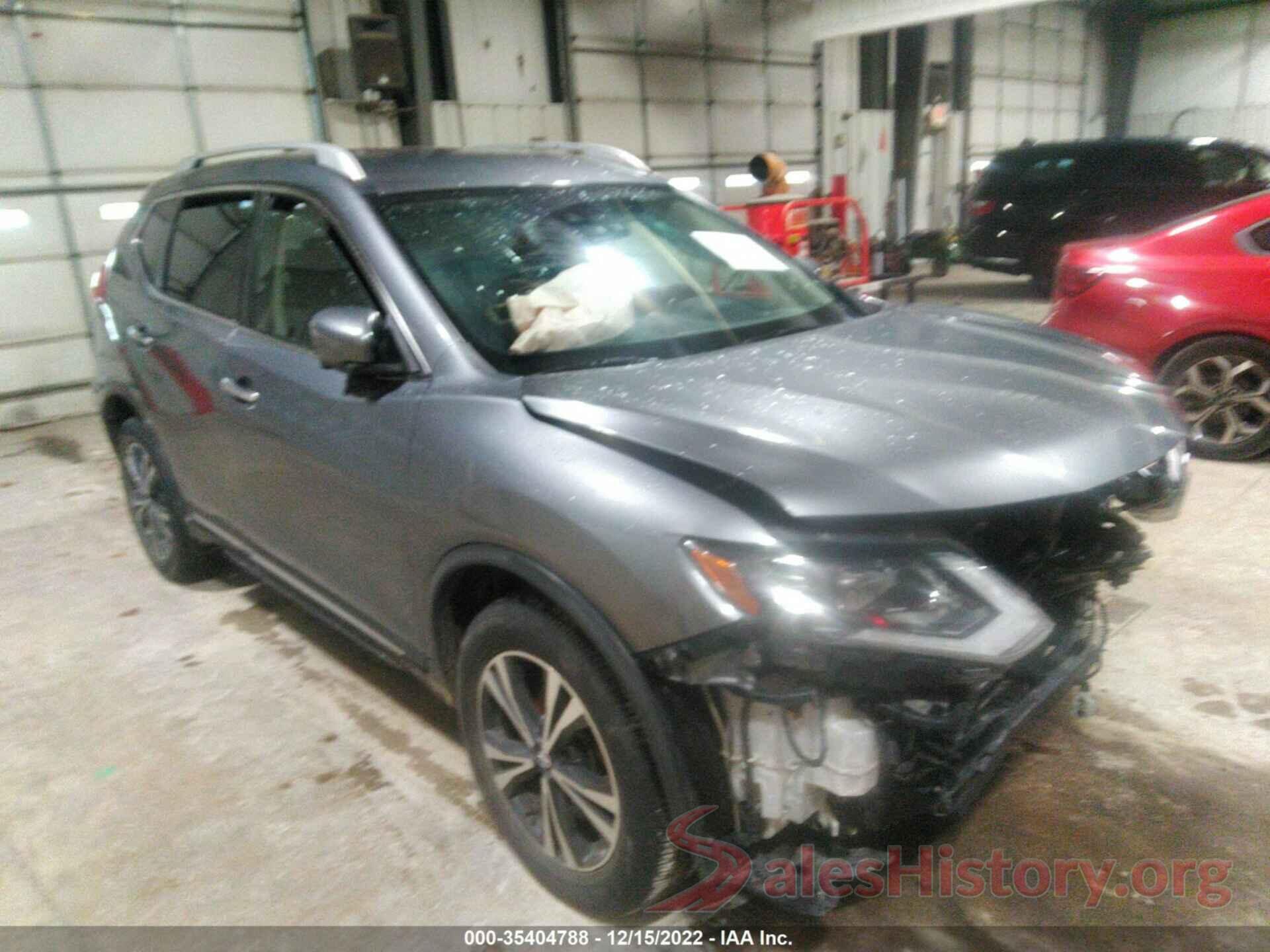 JN8AT2MV7JW319959 2018 NISSAN ROGUE