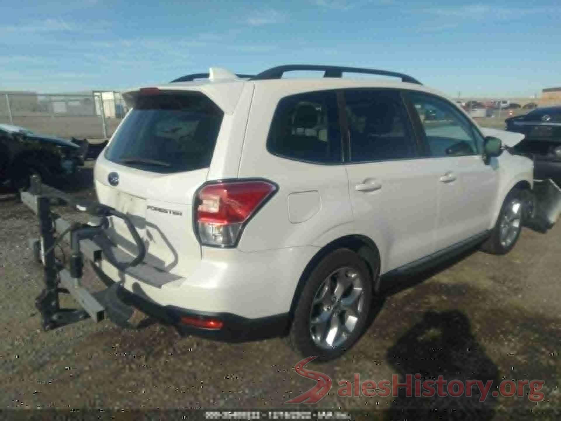 JF2SJAWC1JH567044 2018 SUBARU FORESTER