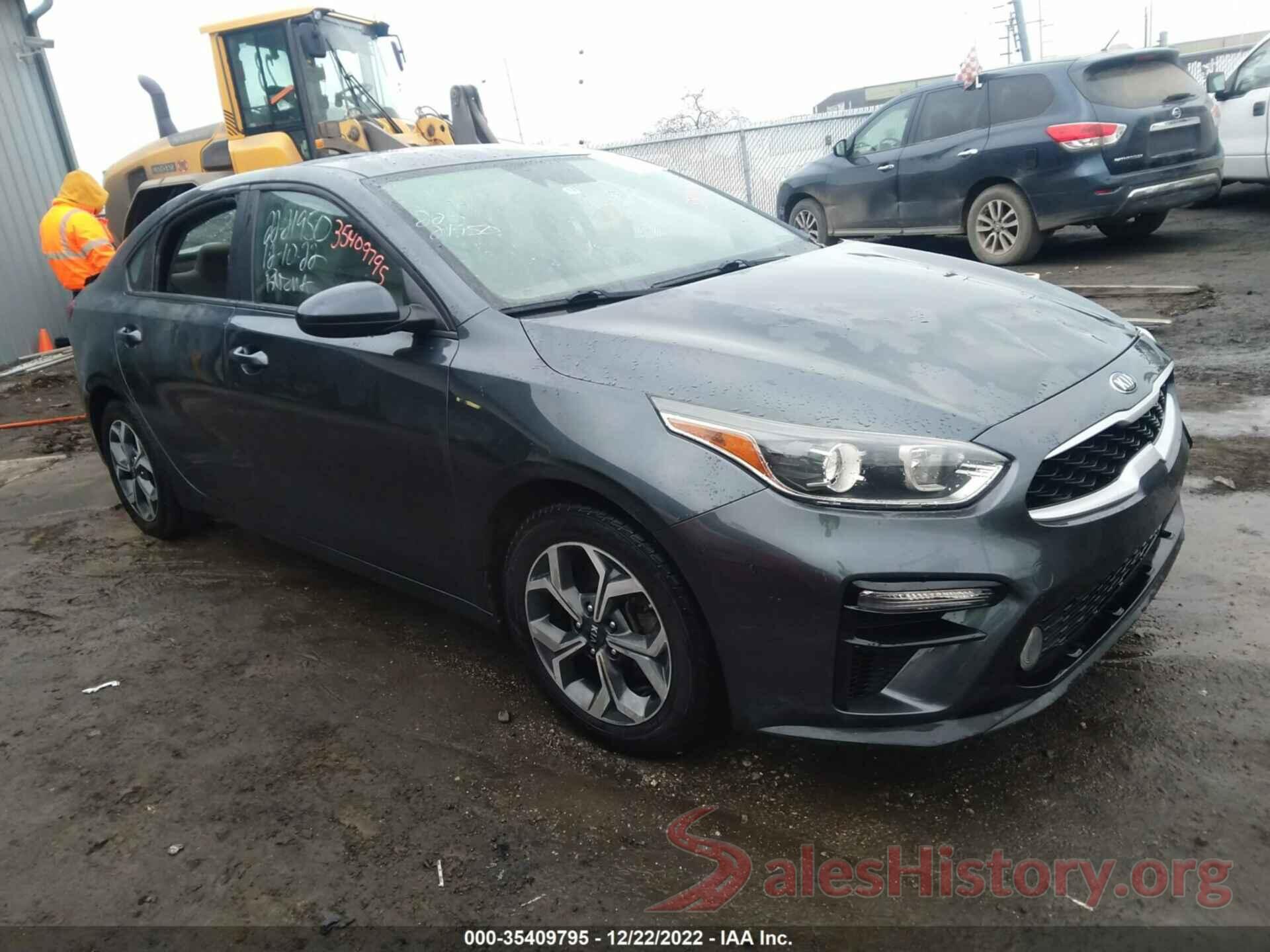 3KPF24AD0KE074218 2019 KIA FORTE