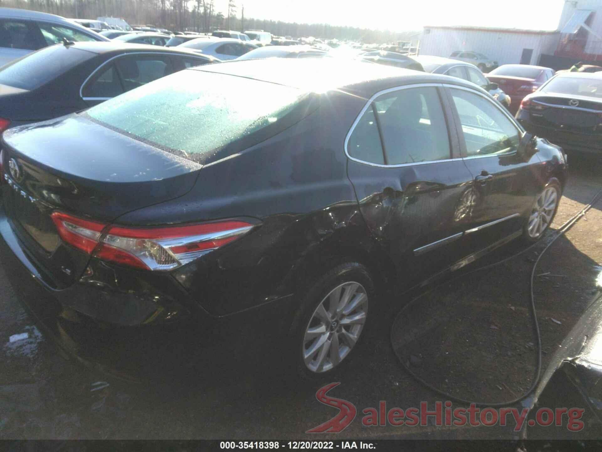 4T1B11HK9JU622393 2018 TOYOTA CAMRY